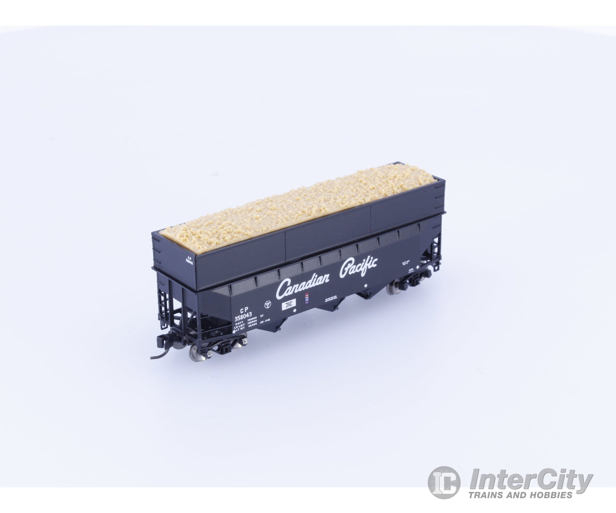 Atlas 16121 N 3 Bay Offset Side Hopper with Flat Woodchip Extensions Canadian Pacific (CP) 358043 Freight Cars