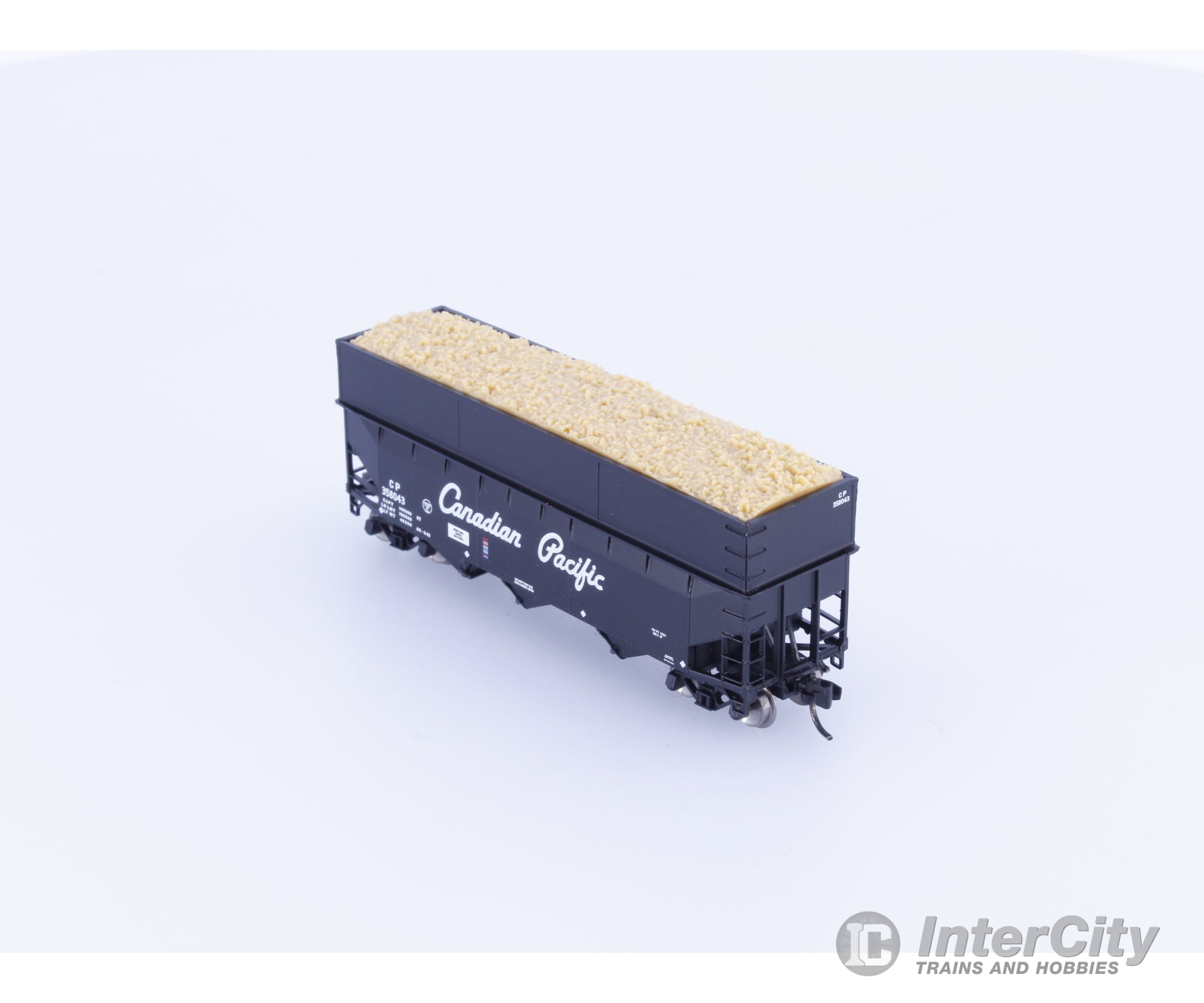 Atlas 16121 N 3 Bay Offset Side Hopper with Flat Woodchip Extensions Canadian Pacific (CP) 358043 Freight Cars