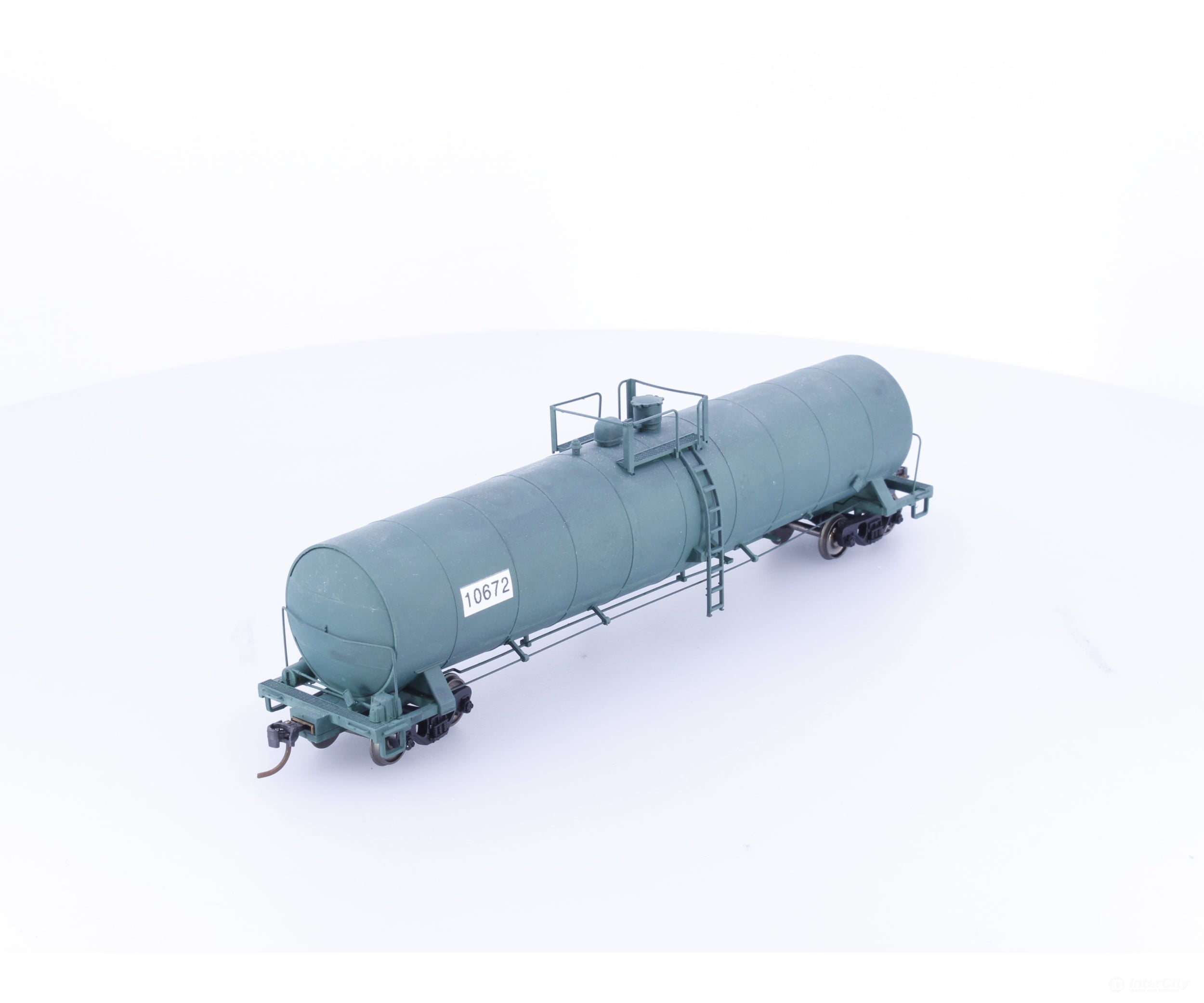 Atlas 1620 HO ACF 23500 Gallon Tank Car Undecorated 10672 - Freight Cars