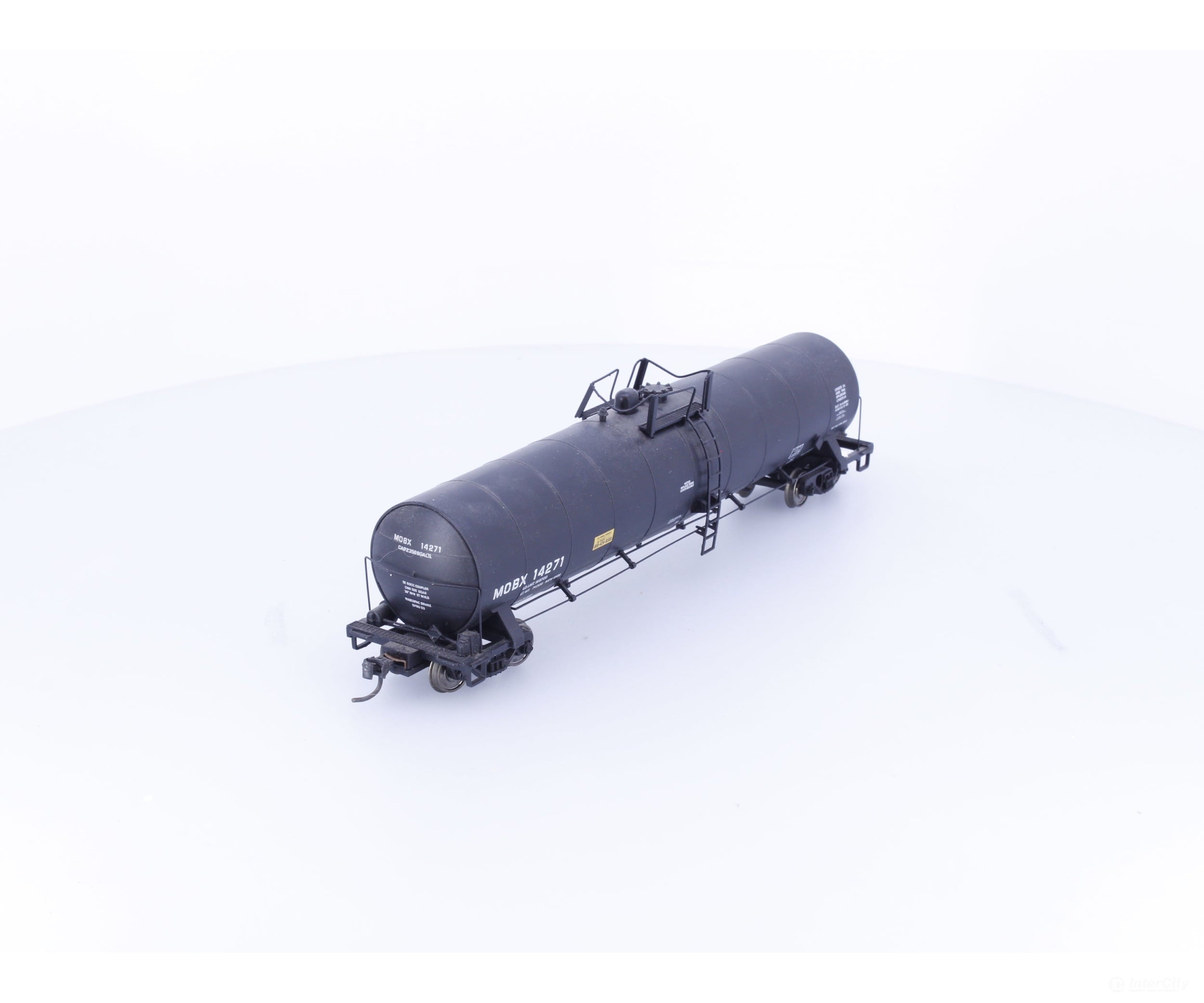 Atlas 1624-2 HO ACF 23500 Gallon Tank Car Mobil (MOBX) 14271 - Freight Cars