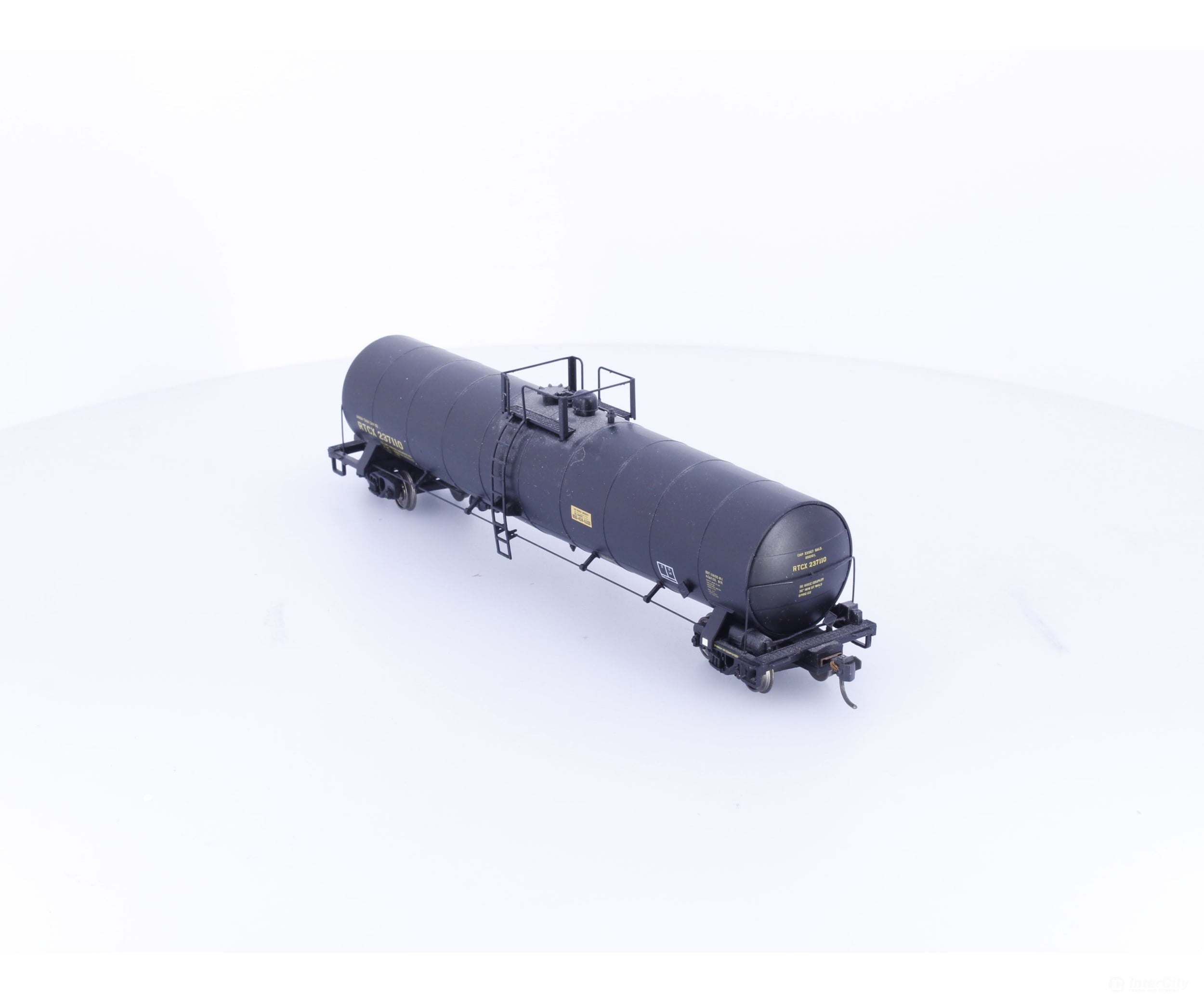 Atlas 1626-2 HO ACF 23500 Gallon Tank Car Republic Car Line (RTCX) 237110 - Freight Cars