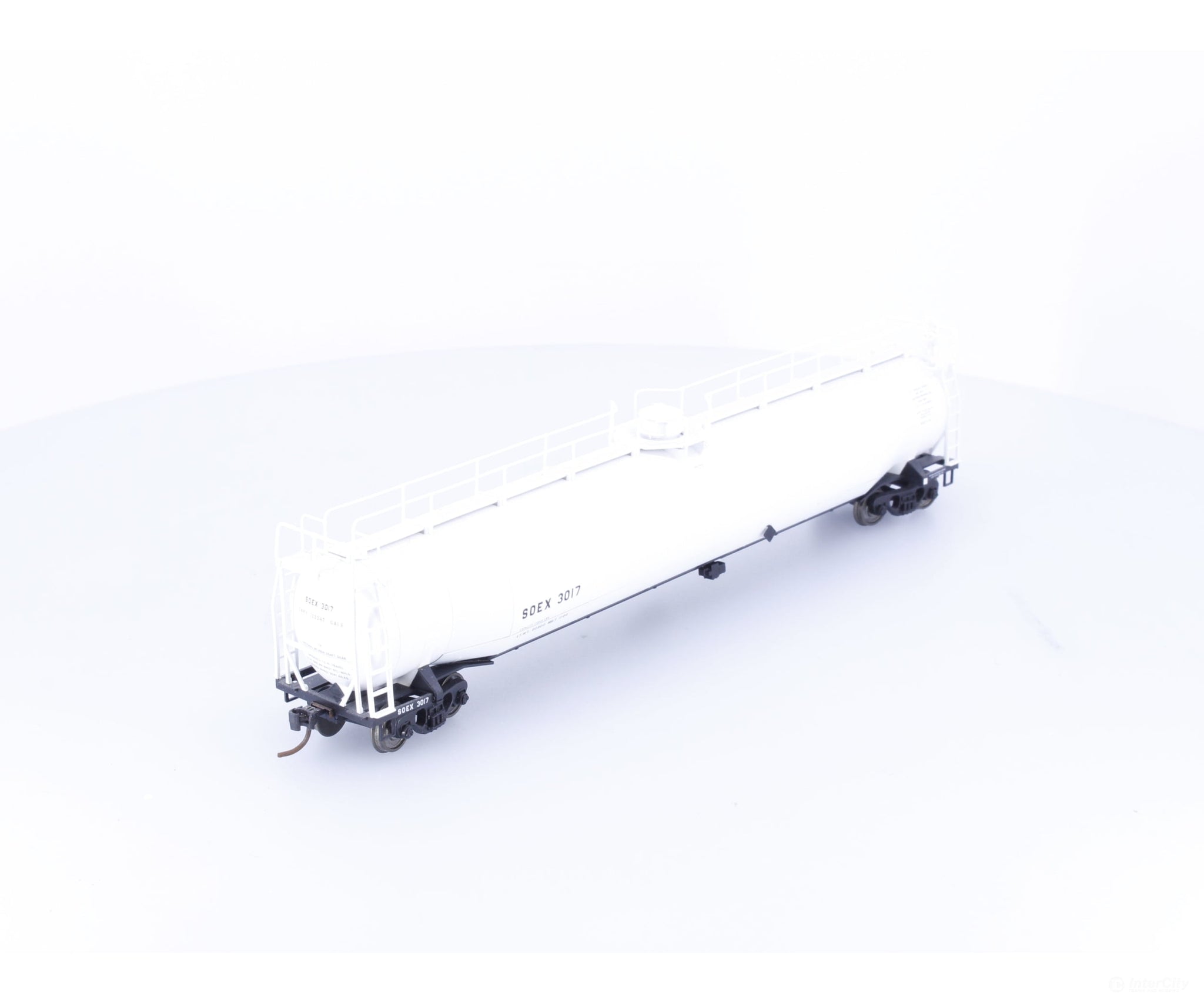 Atlas 1723-2 HO ACF 33000 Gallon Tank Car Shell (SOEX) 3017 - Freight Cars
