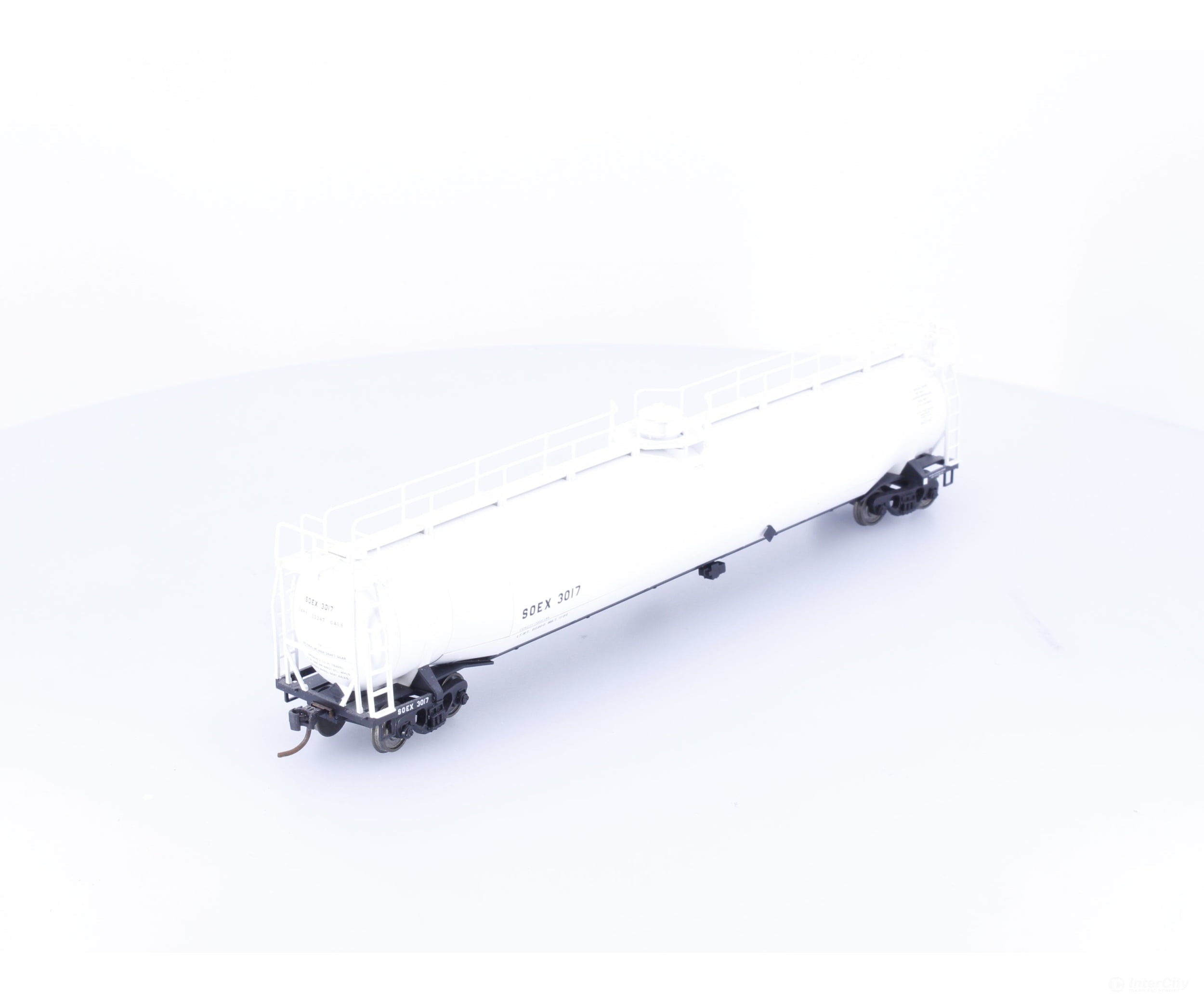 Atlas 1723-2 HO ACF 33000 Gallon Tank Car Shell (SOEX) 3017 - Freight Cars
