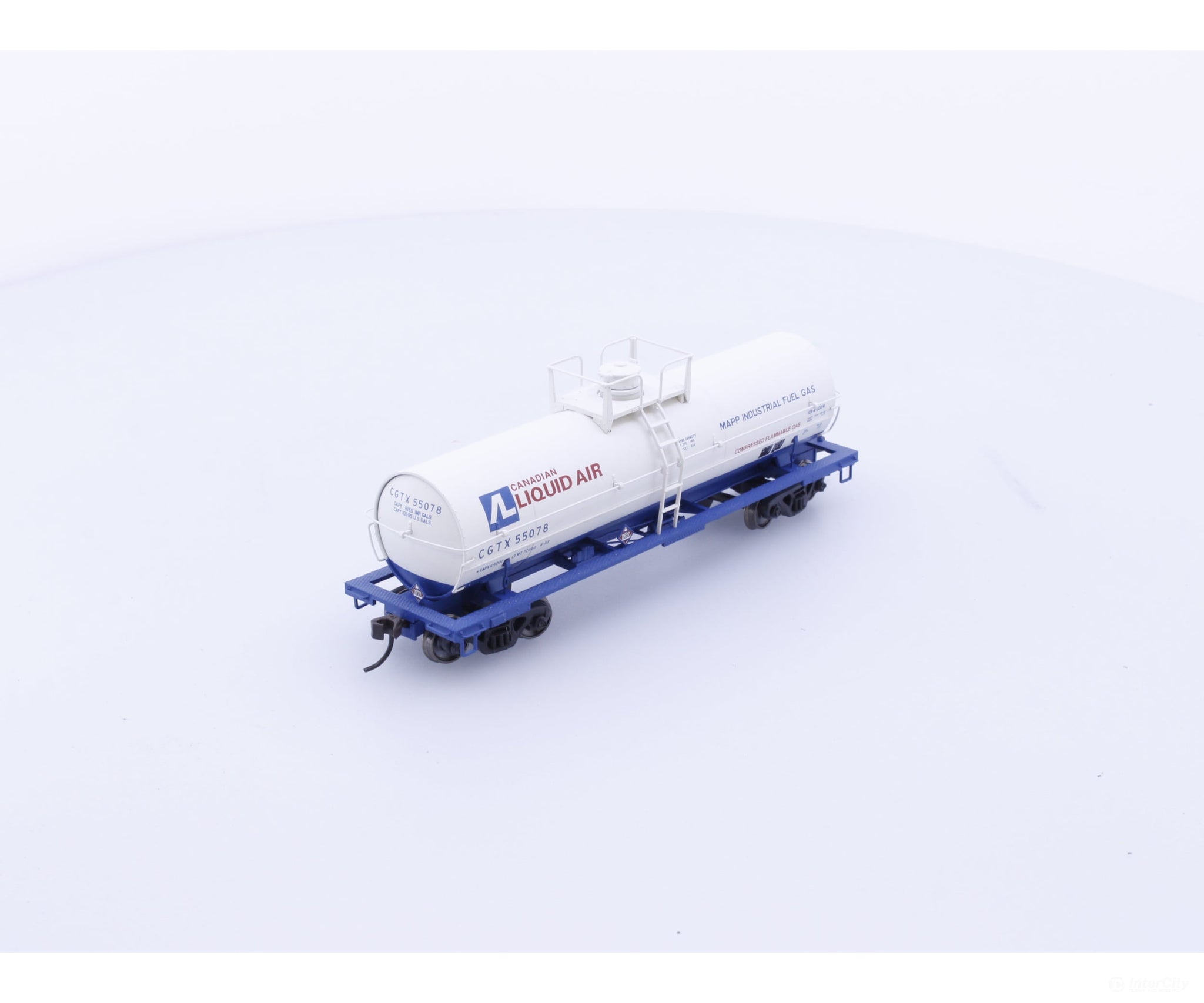Atlas 20002644 HO 11000 Gallon Tank Car Canadian Liquid Air Canadian General Transit (CGLX/CGTX) 55078 - Freight Cars