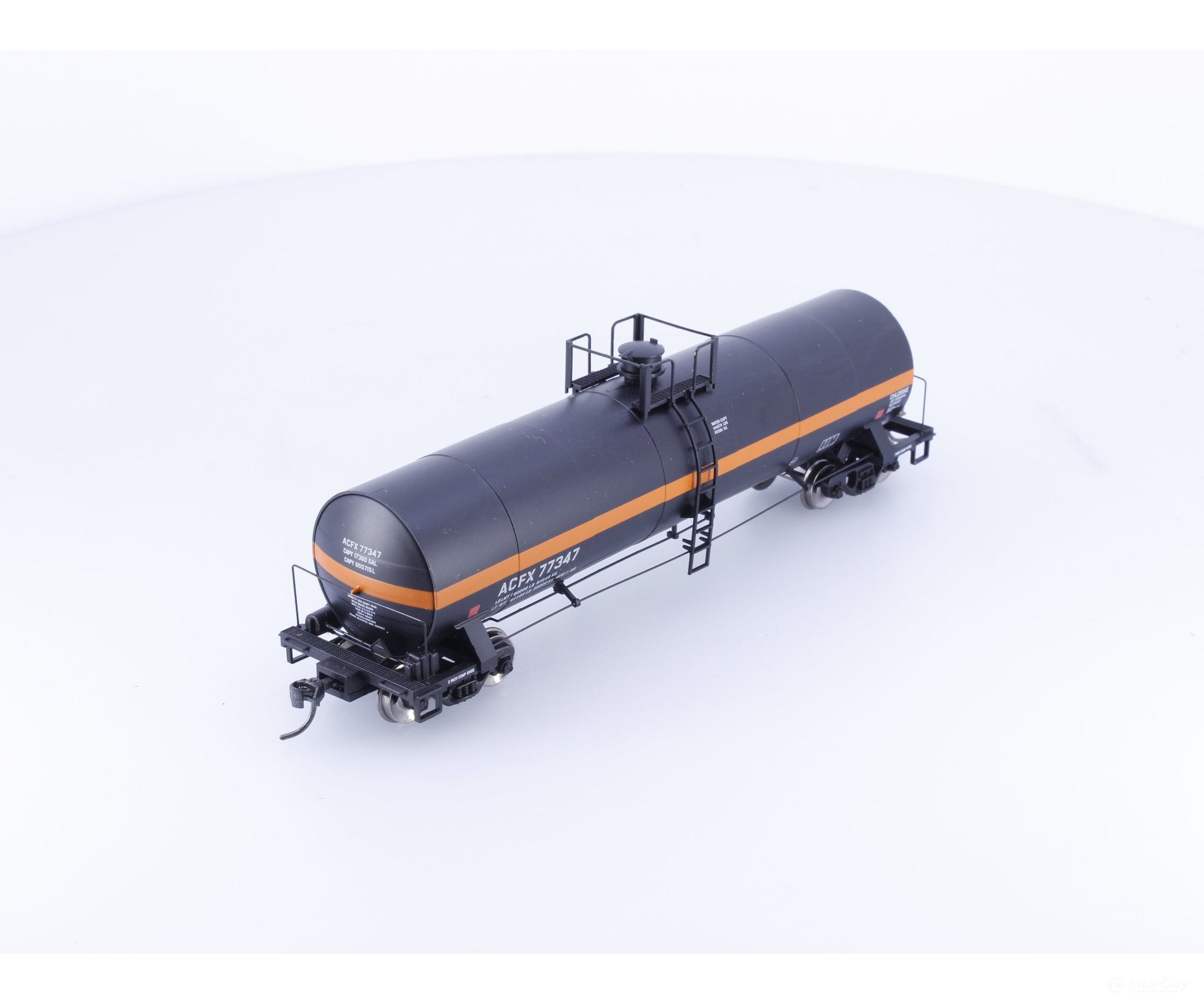 Atlas 20005617 HO ACF 17,360 Gallon Tank Car ACFX Black with Orange Stripe American Car and Foundry (ACF/ACFX) 77347