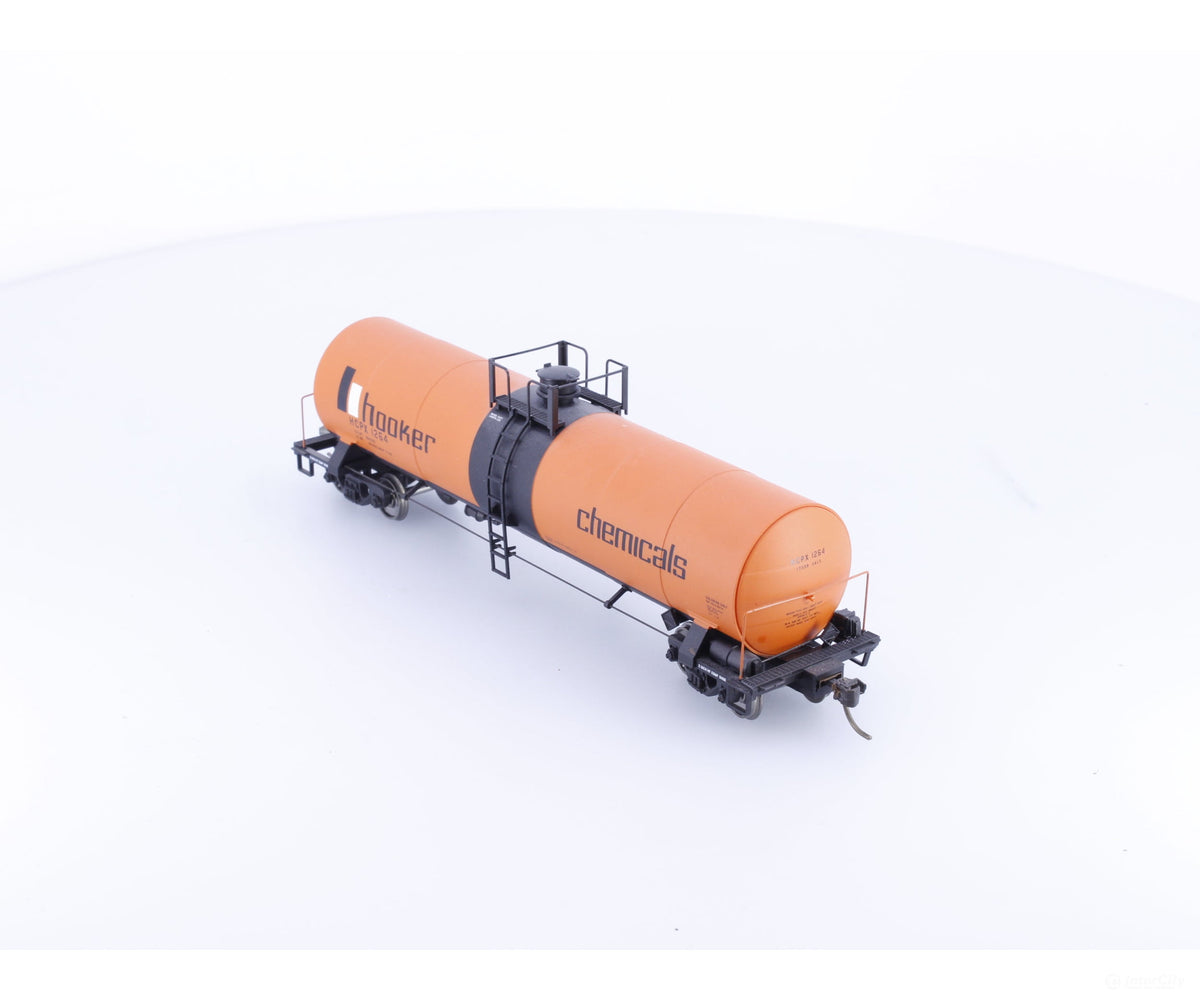 Atlas 207HC HO 20700 Gallon Tank Car Hooker Chemicals 1264 - Freight Cars