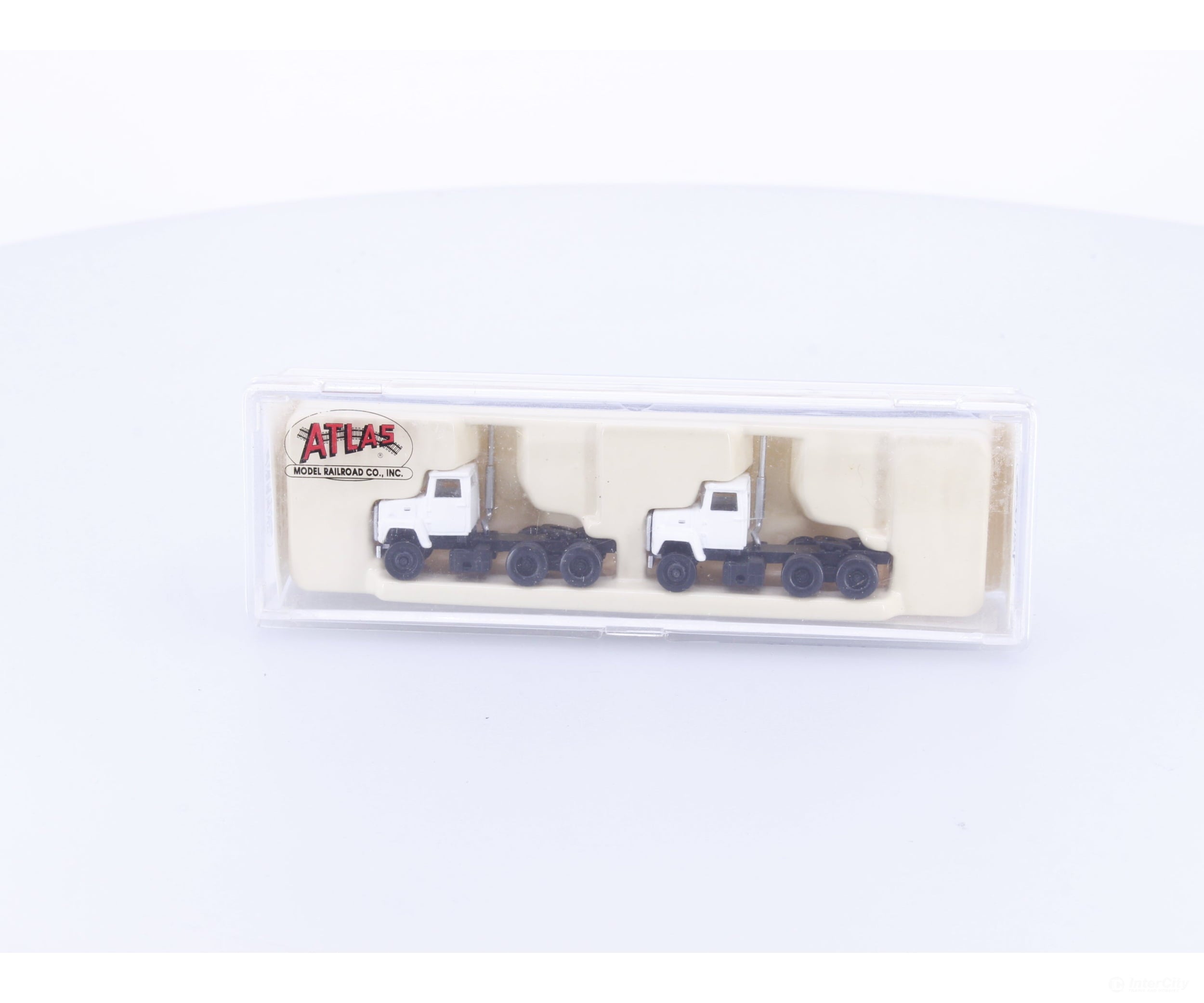 Atlas 2925 N 1984 Ford 9000 White 2 Pack - Vehicles