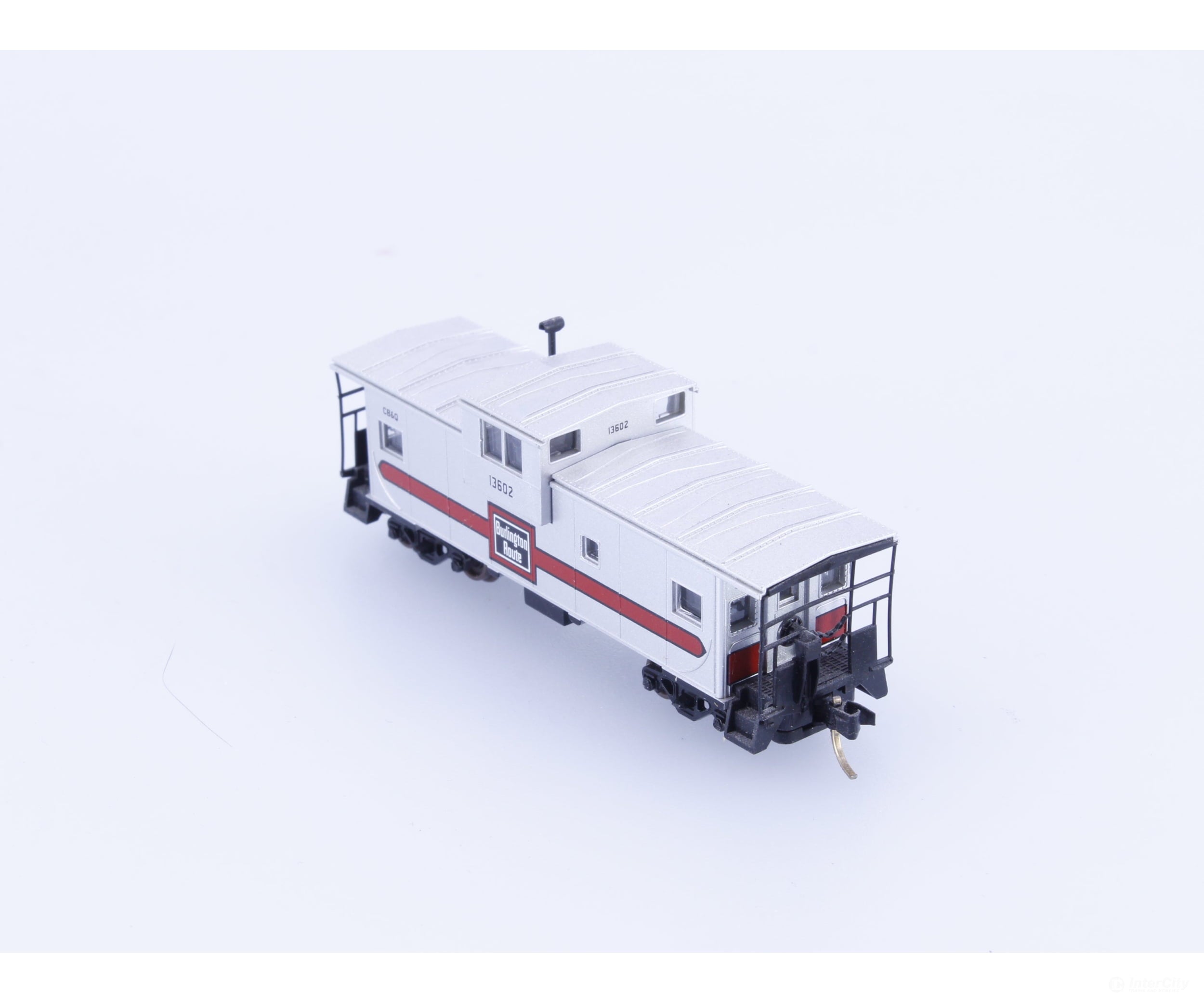 Atlas 30229 N Extended Vision Caboose Chicago Burlington and Quincey (CBQ) 13602 Freight Cars