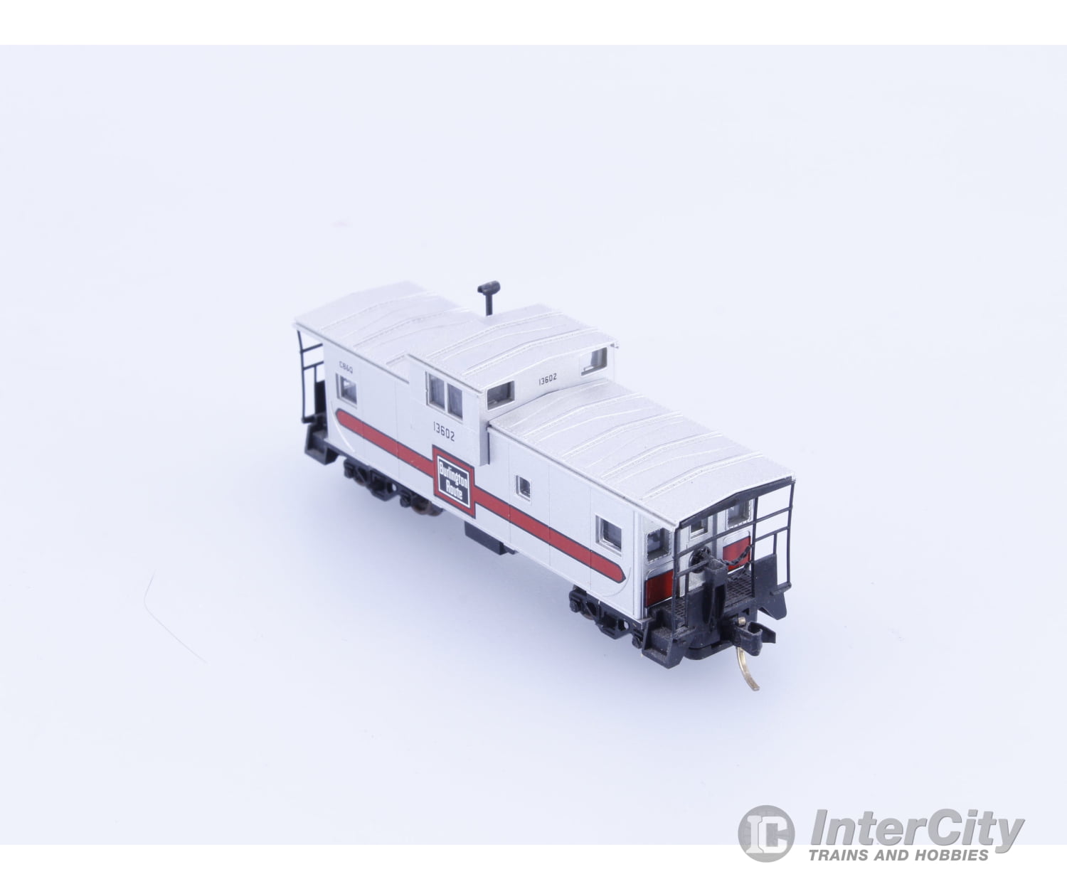 Atlas 30229 N Extended Vision Caboose Chicago Burlington and Quincey (CBQ) 13602 Freight Cars