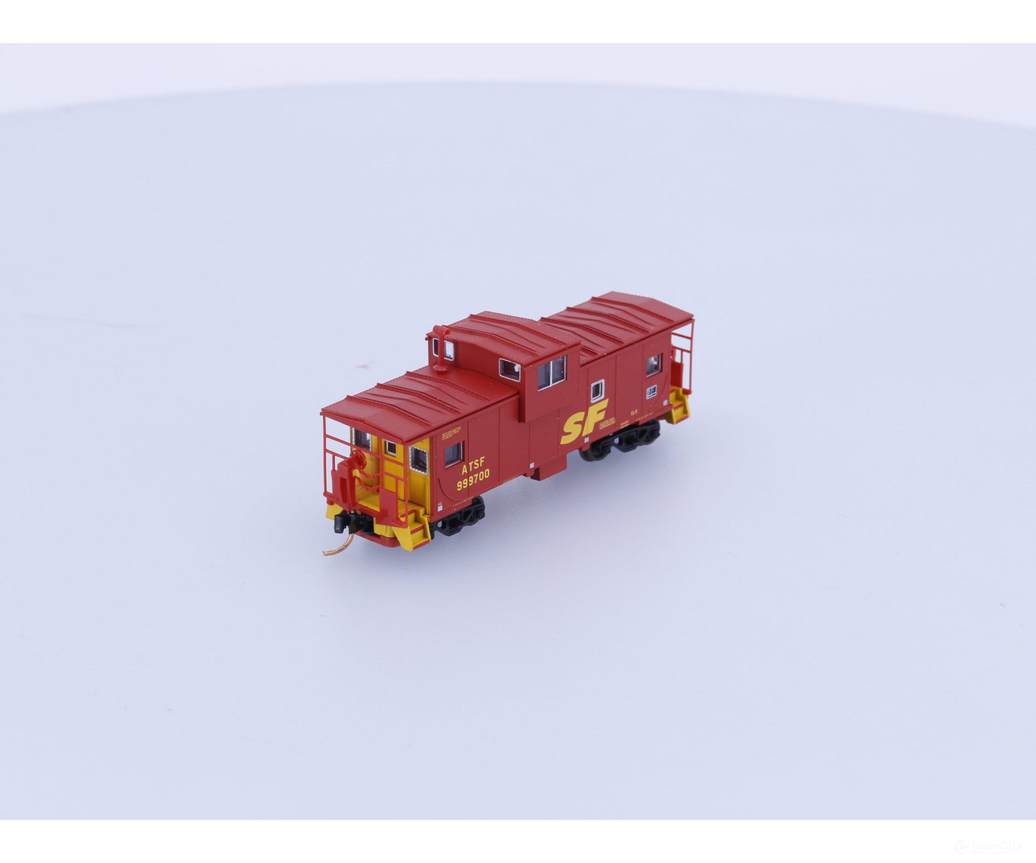 Atlas 30451 N Extended Vision Caboose Santa Fe (SF) 999700 Freight Cars