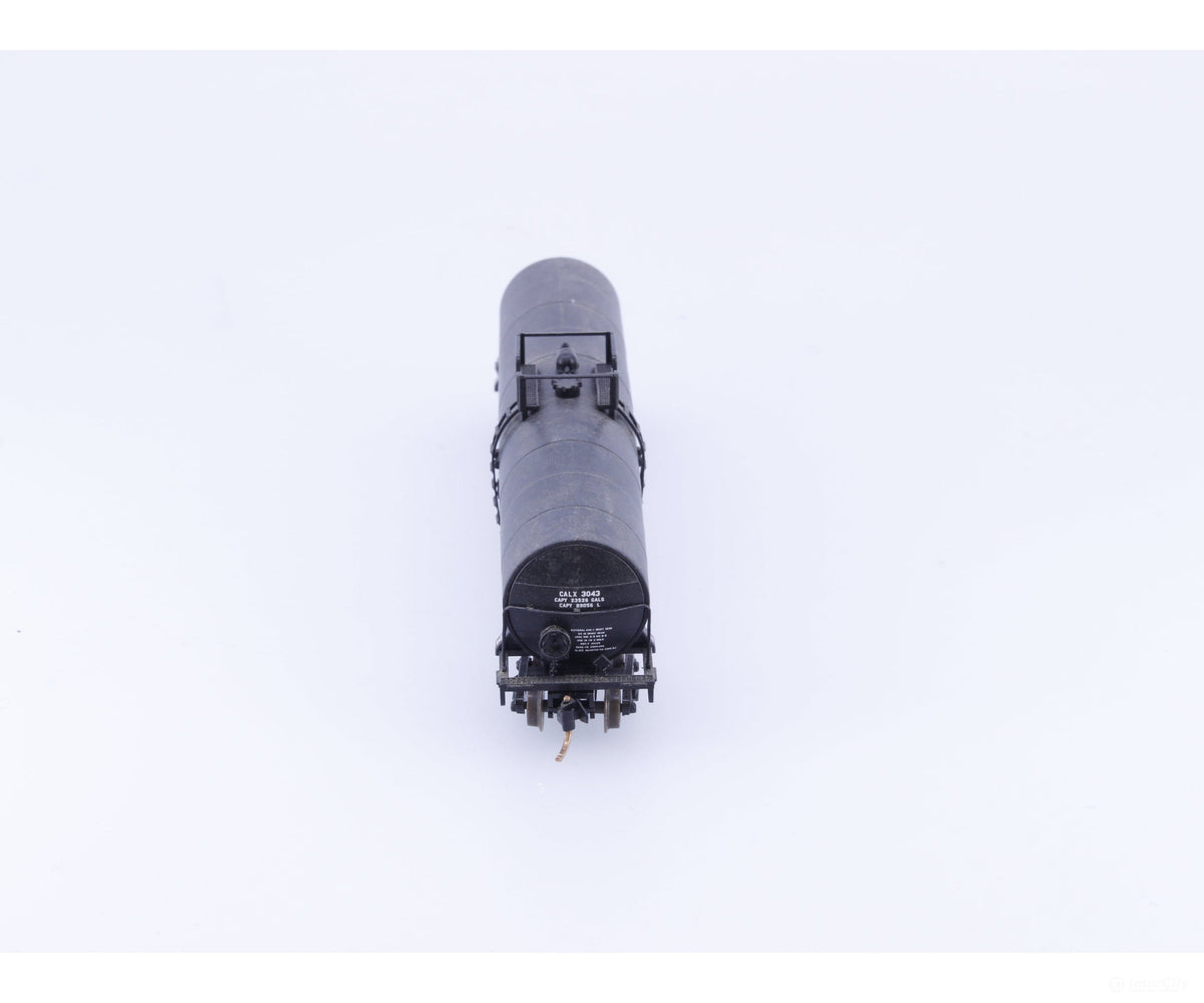 Atlas 30762 N 23500 Gal. Tank Car California Rail Car (CALX) 3043 - Freight Cars