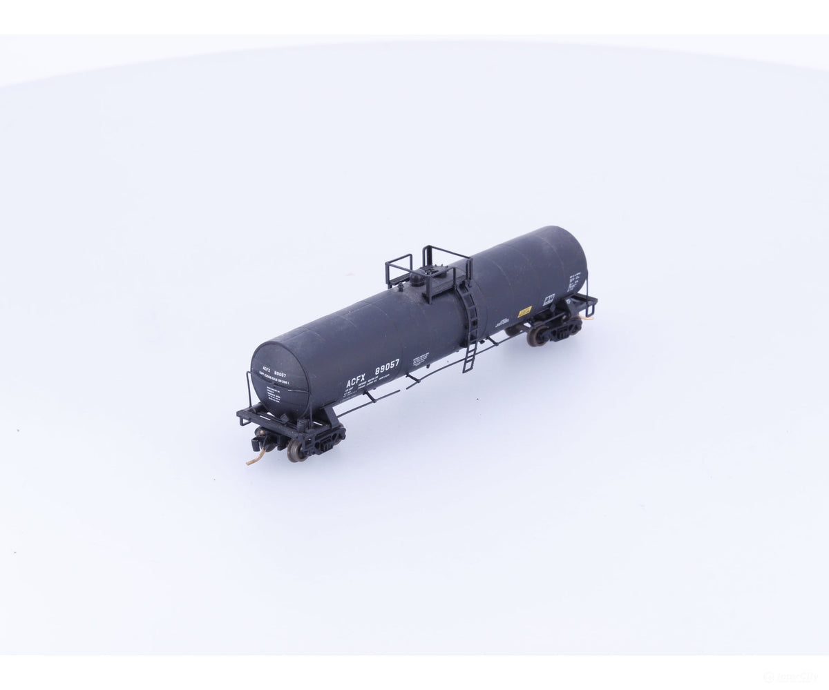 Atlas 30791 N 23500 Gal. Tank Car Diamond Shamrock (ACFX) 89057 - Freight Cars