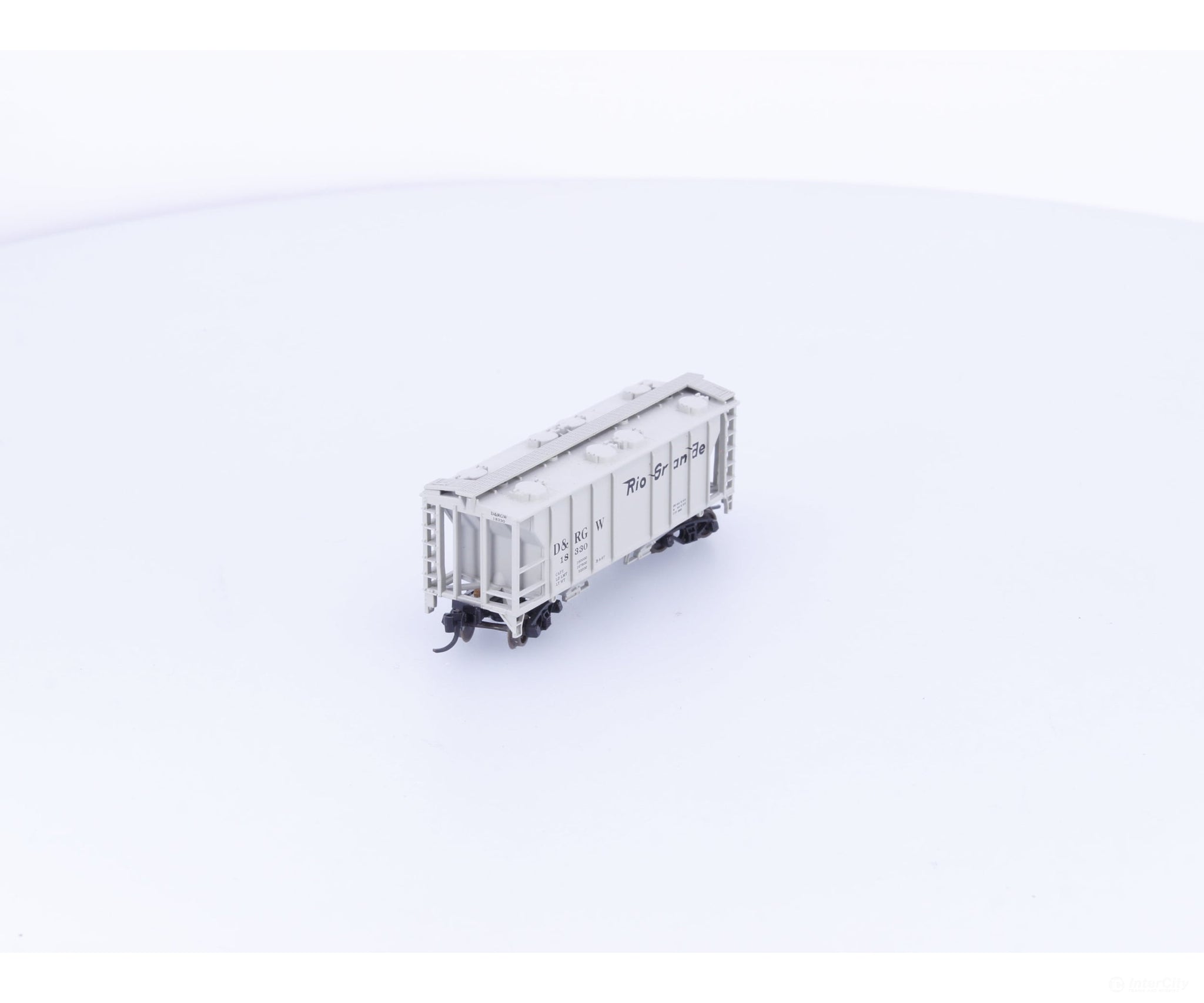 Atlas 31662 N 2 Bay PS2 Covered Hopper Denver and Rio Grande Western (DRGW) 18330 - Freight Cars