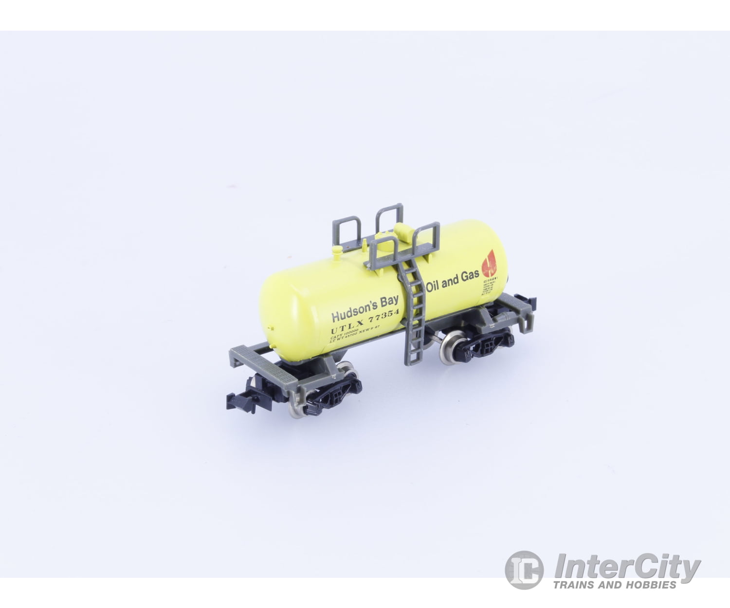Atlas 3233 N Beer Can Tank Car Hudson Bay Oil and Gas Union Tank Car (UTLX) 77354 Freight Cars