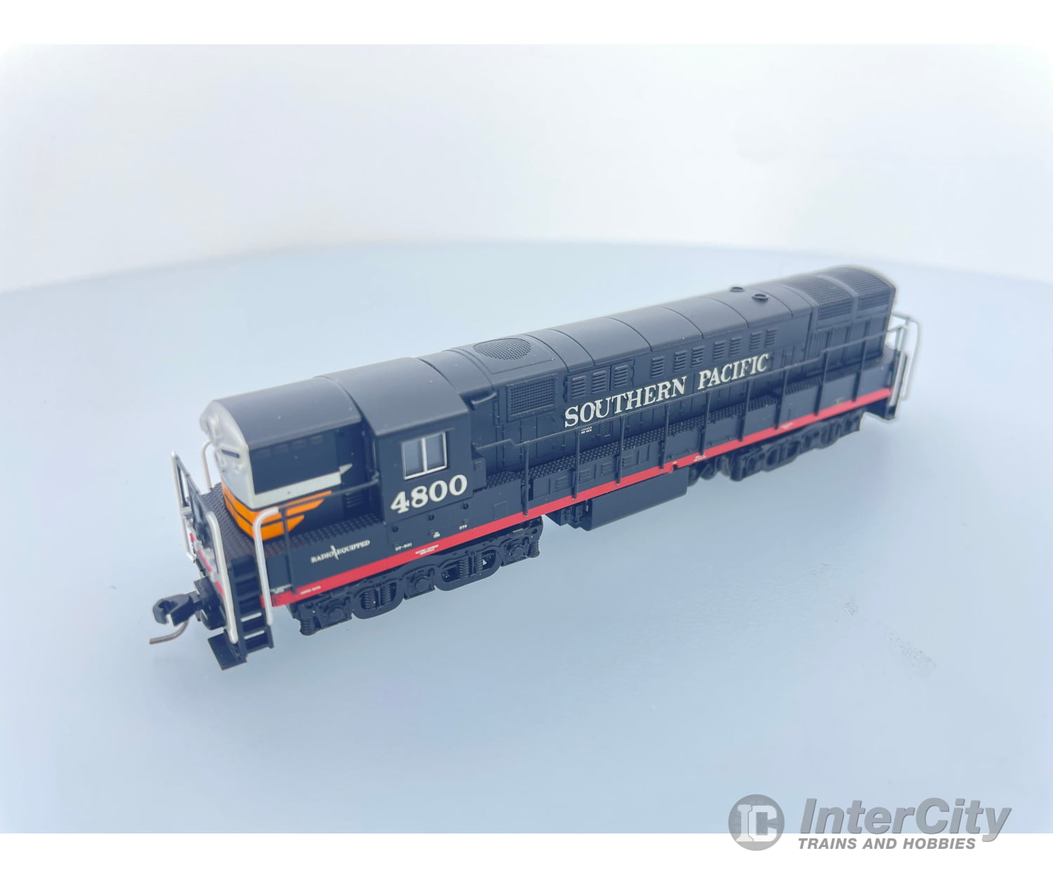 Atlas 40002801 N Train Master Southern Pacific Diesel Rn 4800 (Sp) Analog Dc Locomotives