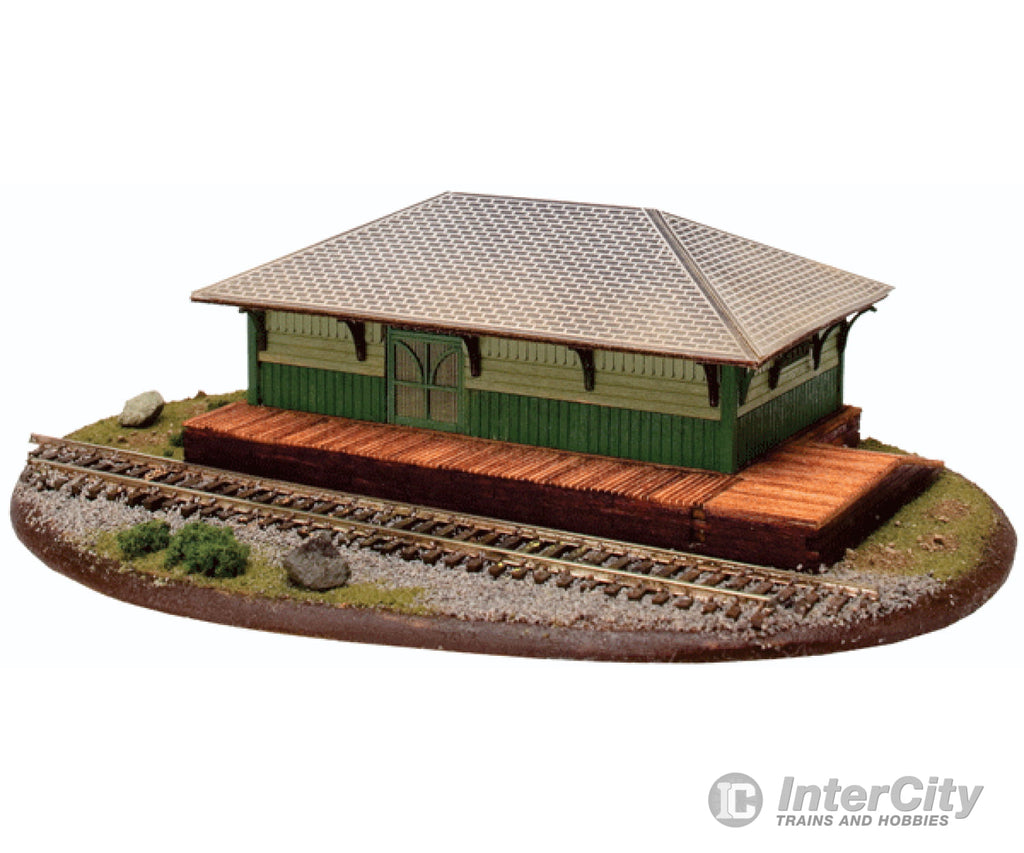 Atlas 4001015 Freight Station -- Laser-Cut Wood Kit - 6-3/4 X 4 1-1/2 17.1 10.2 3.8Cm Structures