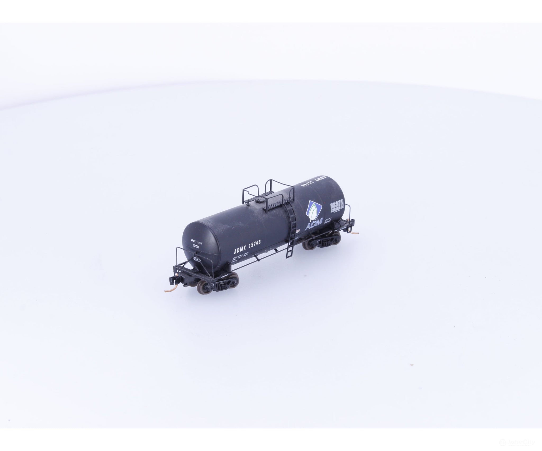 Atlas 40211 N 17,600 Gal. Tank Car ADM (ADMX) 15746 - Freight Cars