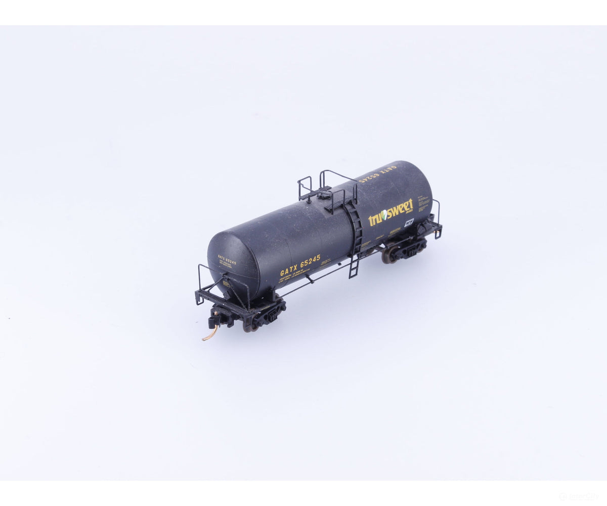 Atlas 40281 N 17,600 Gal. Tank Car. Tru-Sweet (GATX) 65245 - Freight Cars