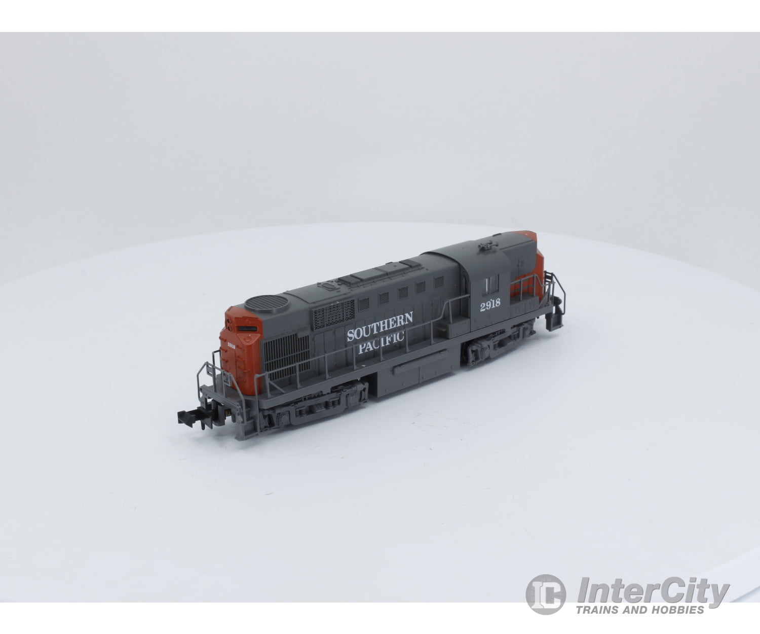 Atlas 42607 N Alco Rs-11 Southern Pacific Road #2908 Locomotive (Sp) 2918 Analog Dc Locomotives