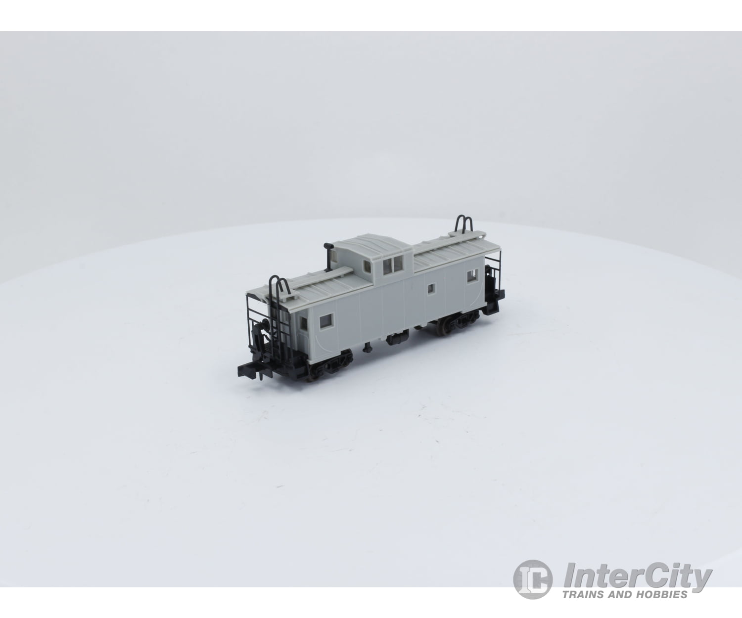 Atlas 43000 N Standard Cupola Caboose Freight Car Undecorated (1) Cars