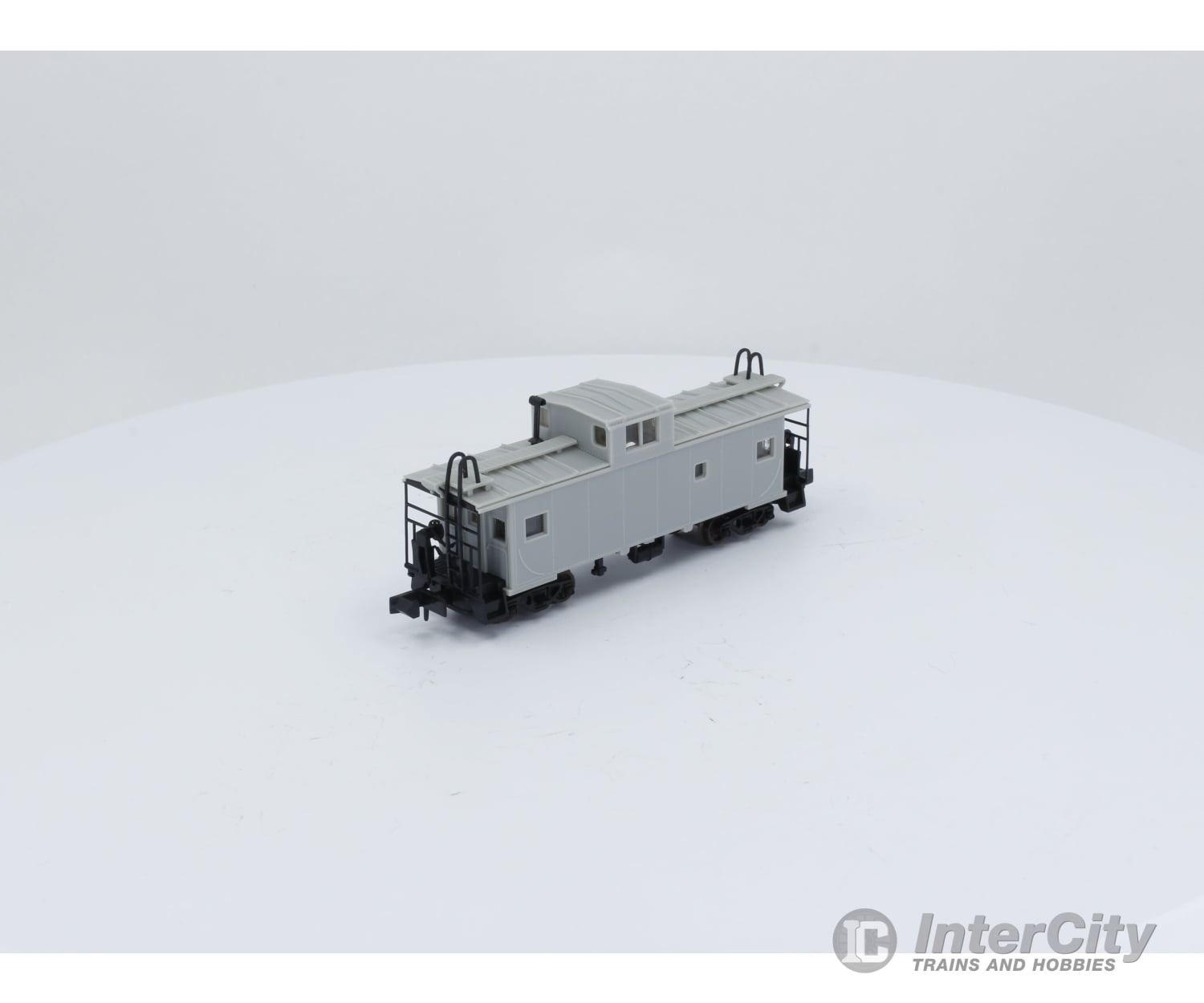 Atlas 43000 N Standard Cupola Caboose Freight Car Undecorated (4) Cars