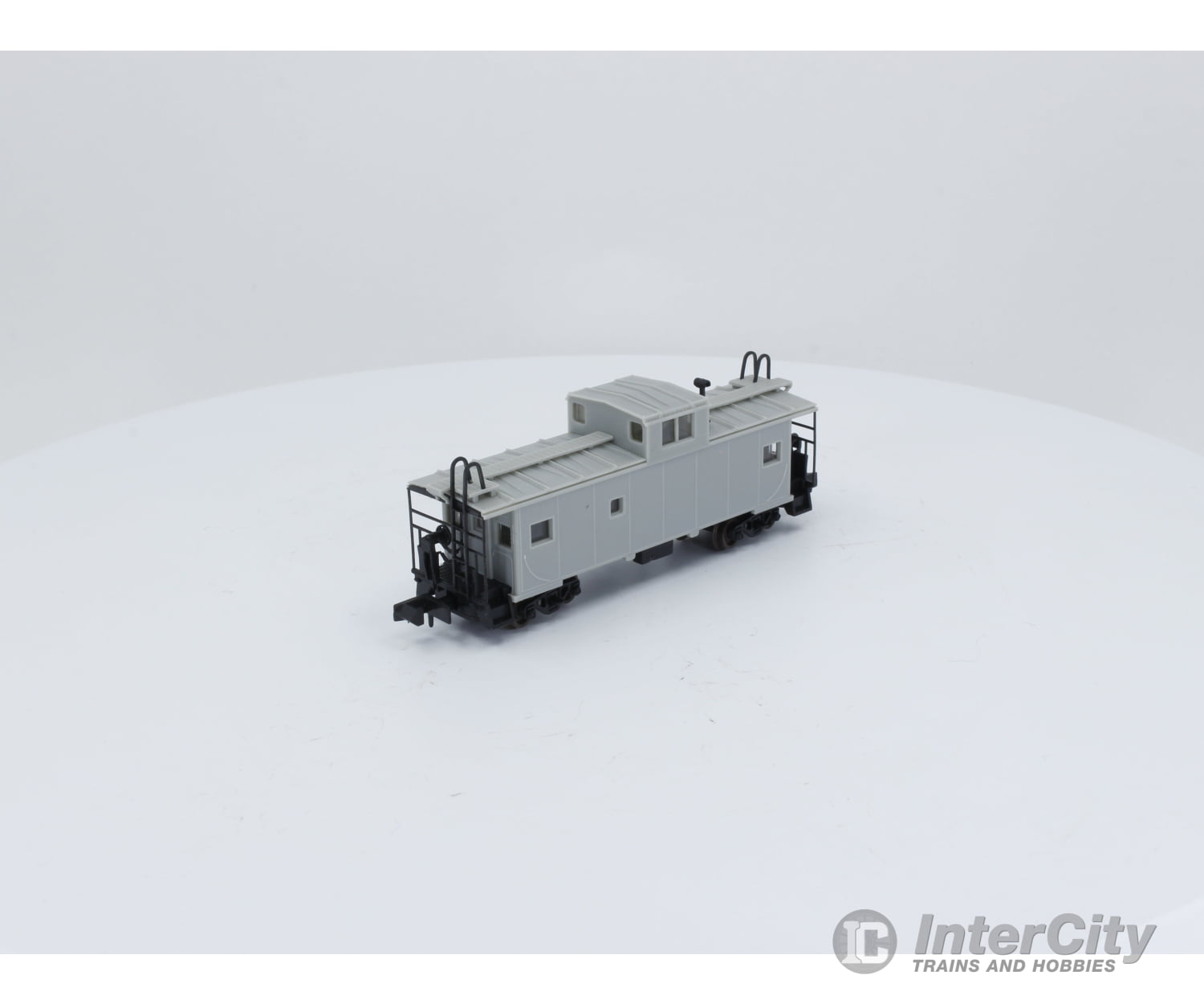 Atlas 43000 N Standard Cupola Caboose Freight Car Undecorated Cars