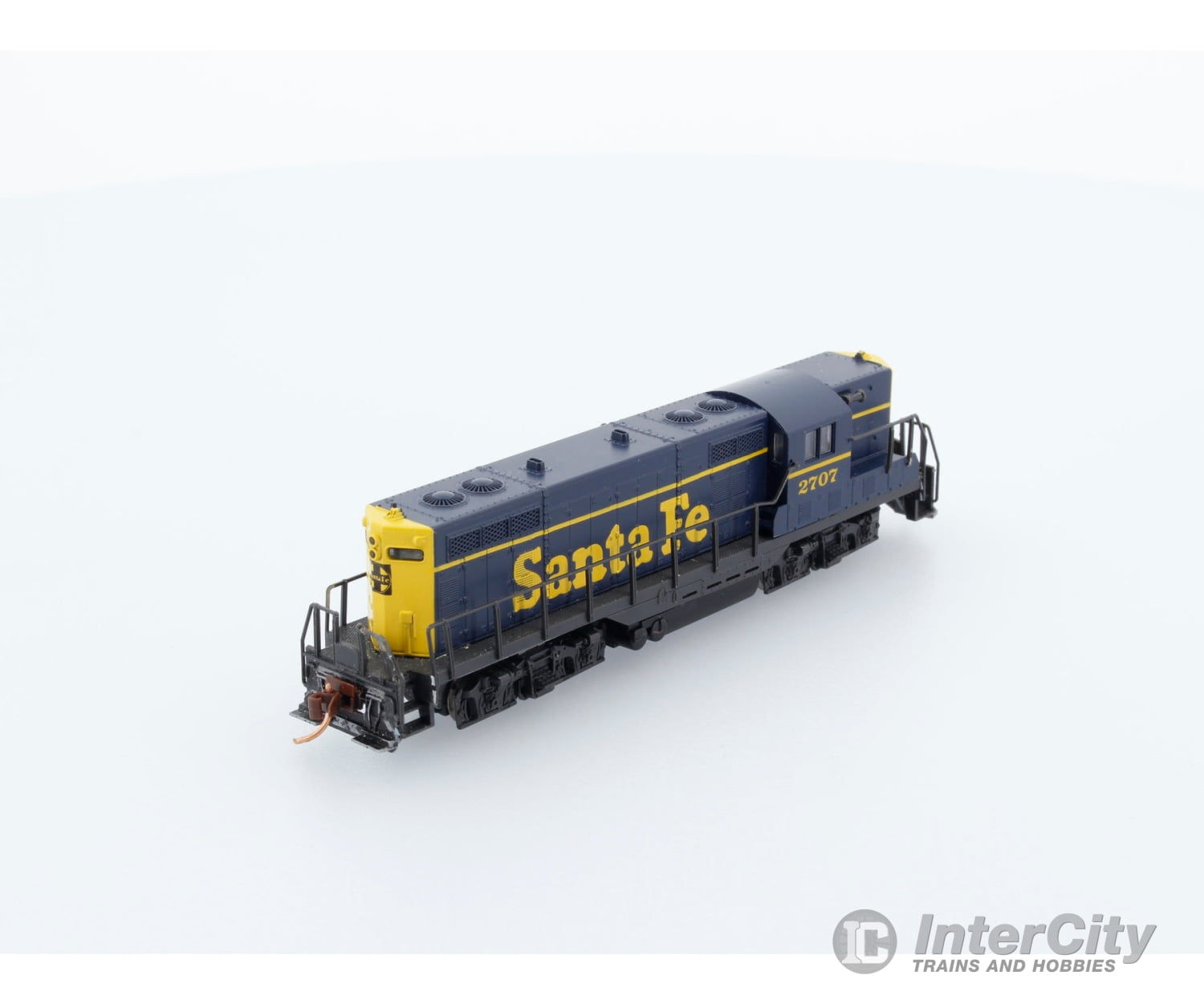 Atlas 4330 N Gp-9 Undecorated Changed To Santa Fe 2707 Dc Locomotives