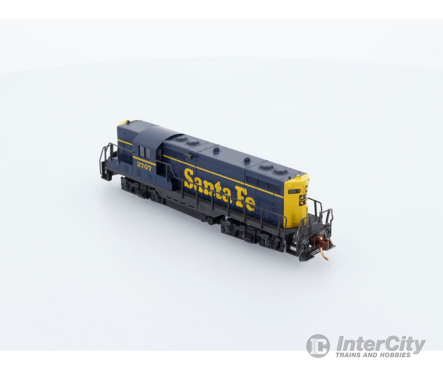 Atlas 4330 N Gp-9 Undecorated Changed To Santa Fe 2707 Dc Locomotives