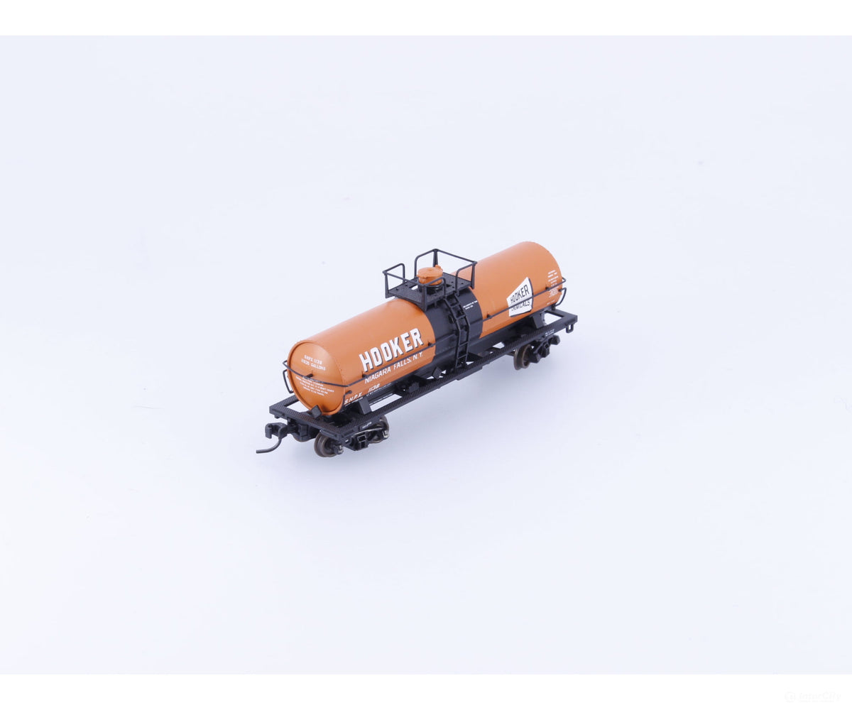 Atlas 43721 N 11000 Gallon Tank Car Hooker Chemicals (SHPX) 1138 - Freight Cars