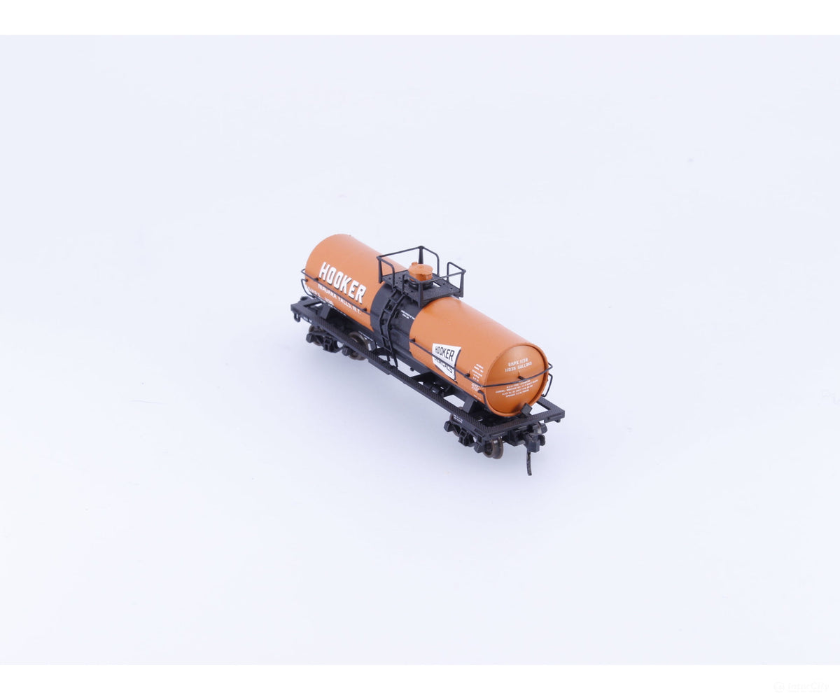 Atlas 43721 N 11000 Gallon Tank Car Hooker Chemicals (SHPX) 1138 - Freight Cars