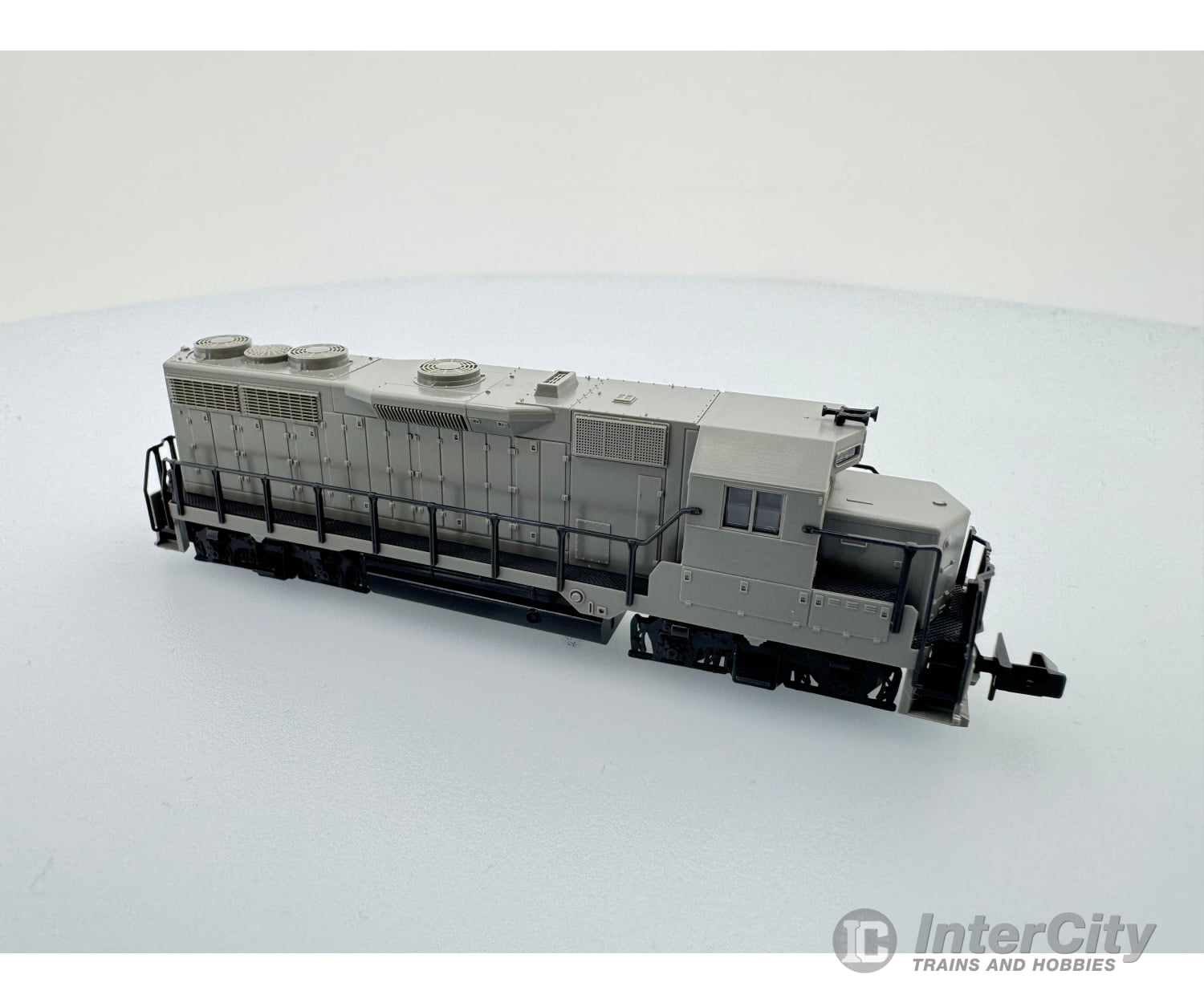 Atlas 4626 N Gp35 Phase 1B Undecorated Analog Dc Locomotives