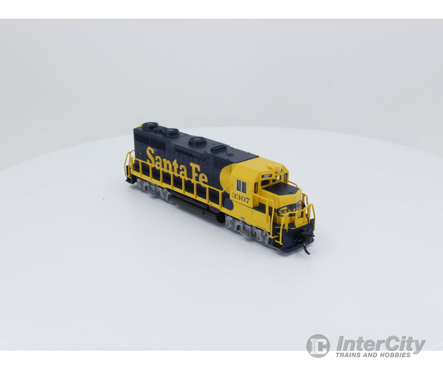 Atlas 46510 N Gp-35 Locomotive Santa Fe (Sf) 3307 Analog Dc Locomotives