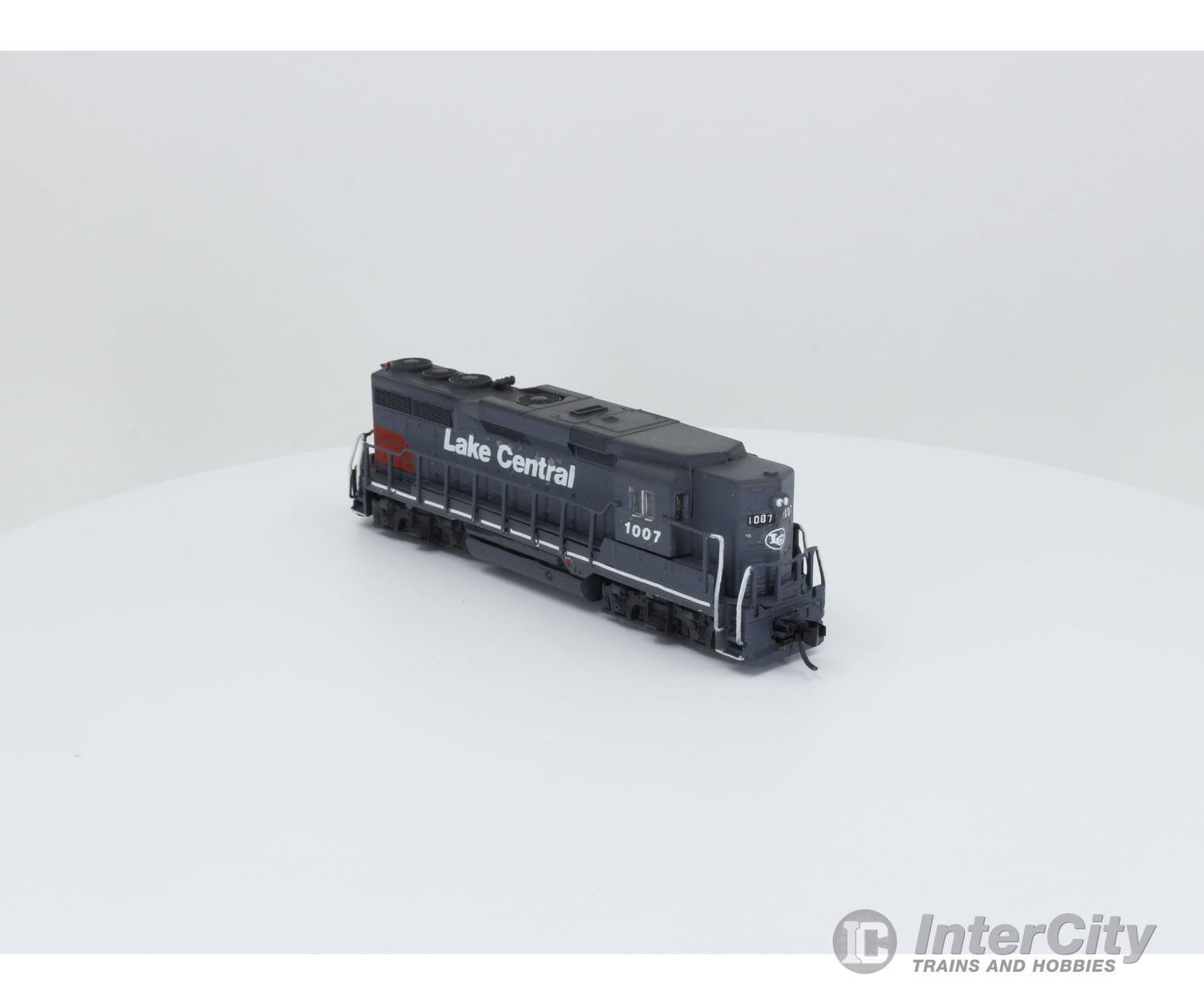 Atlas 4705 N EMD GP30 Locomotive - repainted - Analog DC