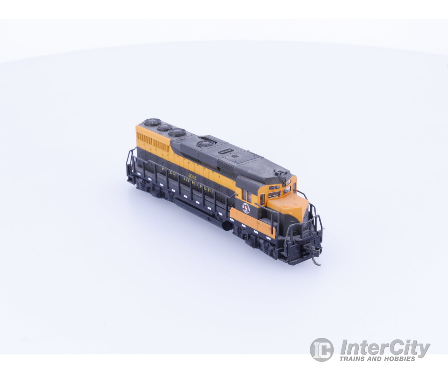 Atlas 4731 N EMD GP30 Diesel Locomotive Great Northern (GN) 3012 Analog DC Locomotives