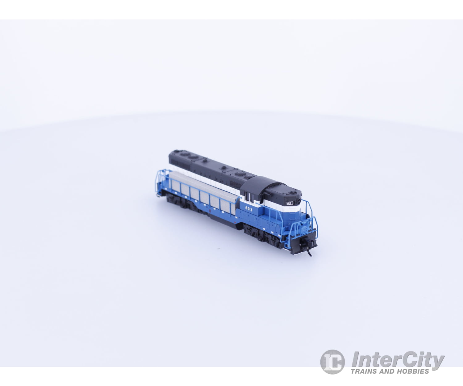 Atlas 48087 N GP-7 Diesel Locomotive Great Northern (GN) 603 Analog DC Locomotives