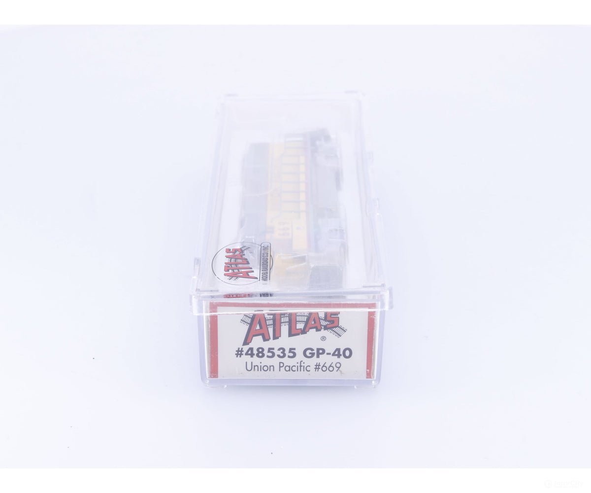 Atlas 48535 N GP-40 Diesel Locomotive Union Pacific (UP) 669 Analog DC - Locomotives