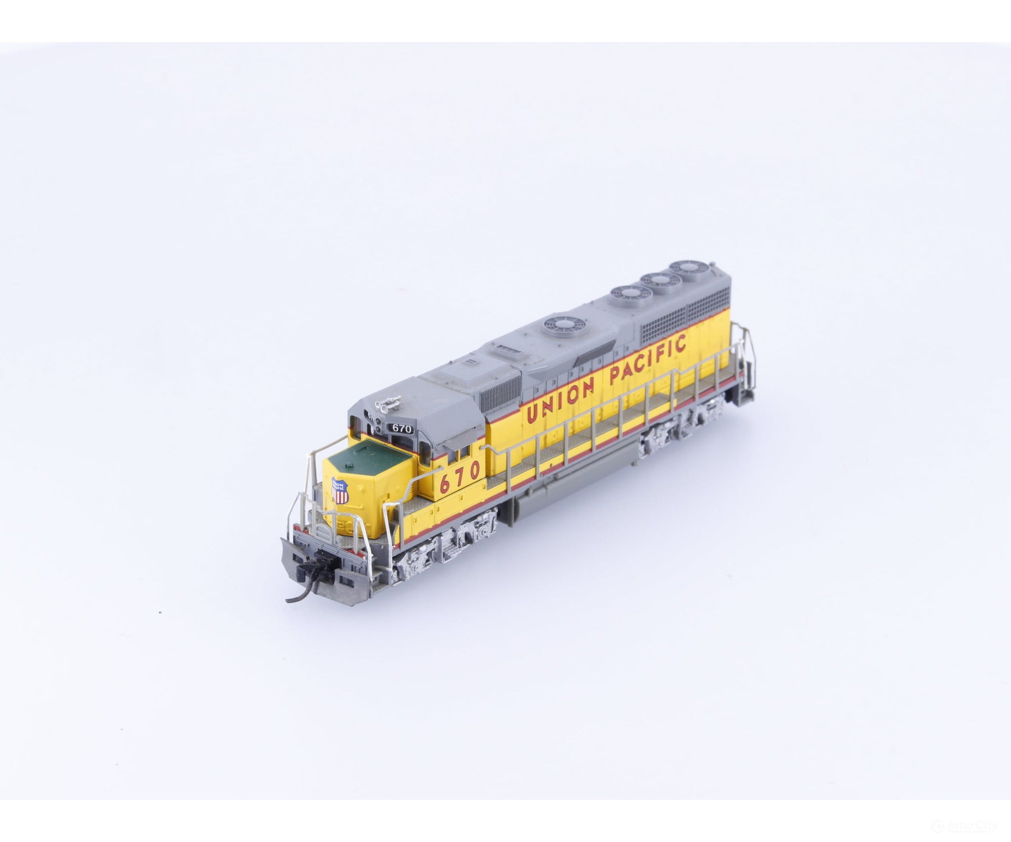 Atlas 48536 N GP-40 Diesel Locomotive Union Pacific (UP) 670 Analog DC - Locomotives