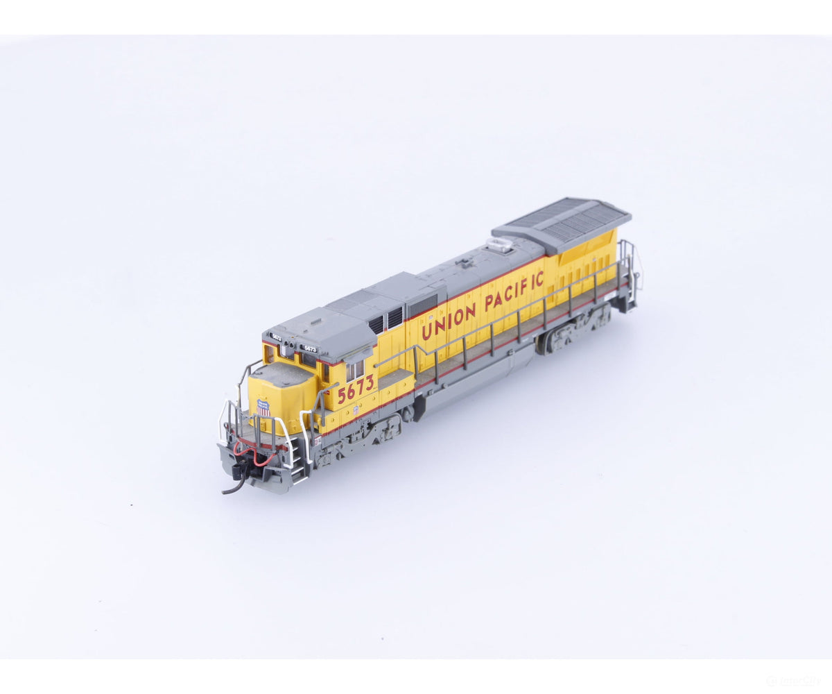 Atlas 48725 N Dash 8-40B Diesel Locomotive Union Pacific (UP) 5673 DCC Ready - Locomotives