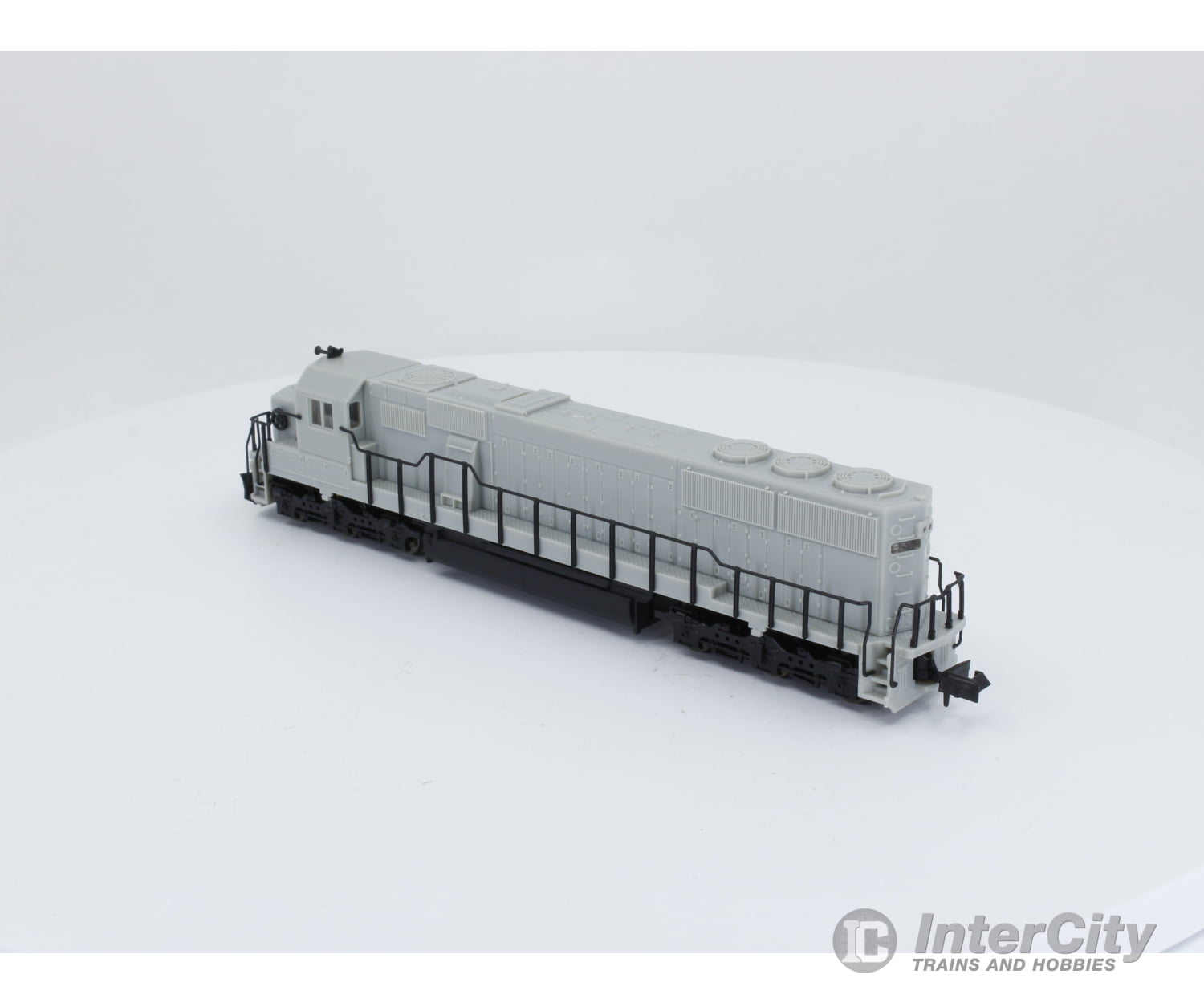 Atlas 49000 N Sd-60 Locomotive Undecorated Analog Dc Locomotives