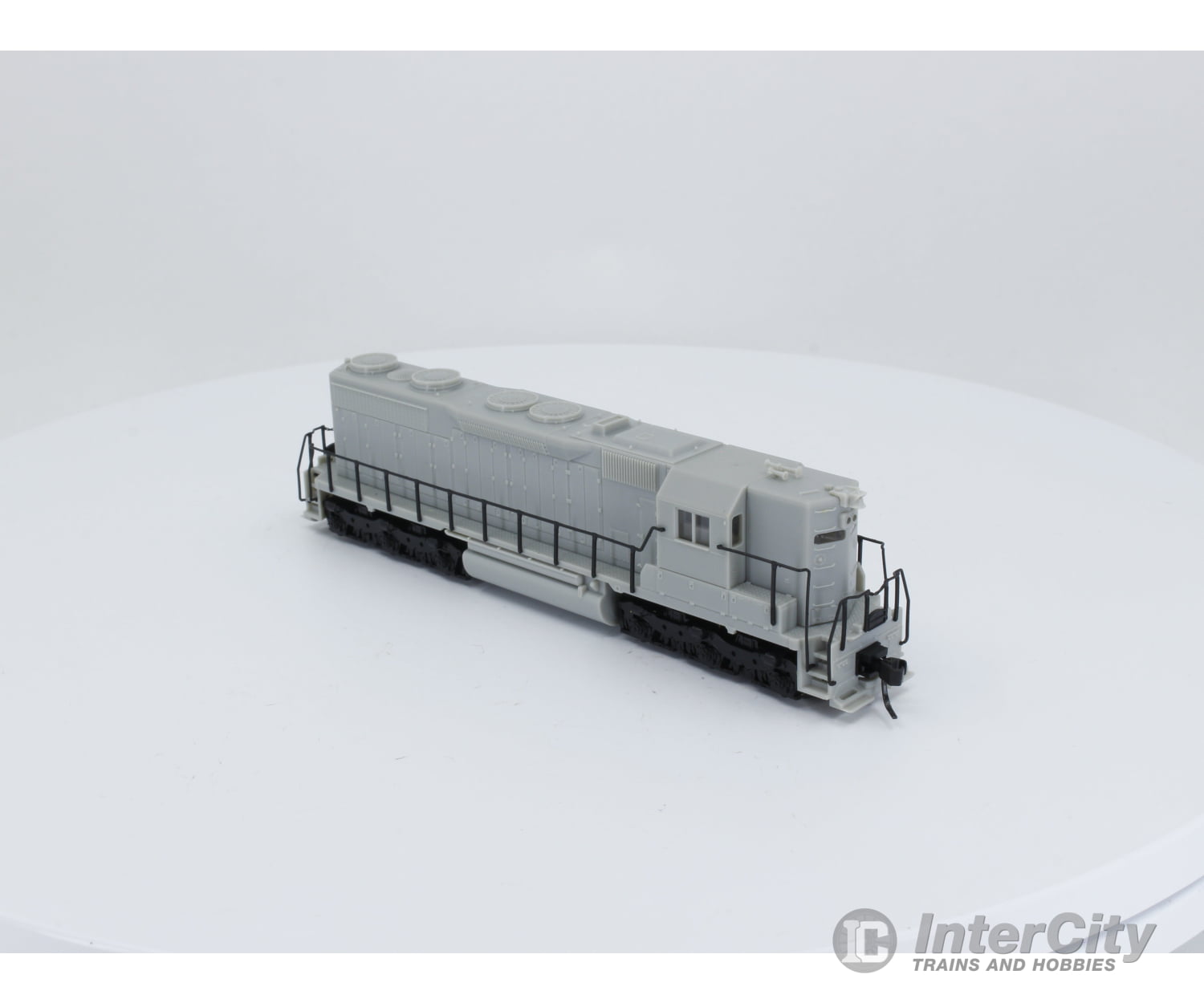 Atlas 49400 N Sd-35 Locomotive Undecorated - High Nose Analog Dc (1) Locomotives