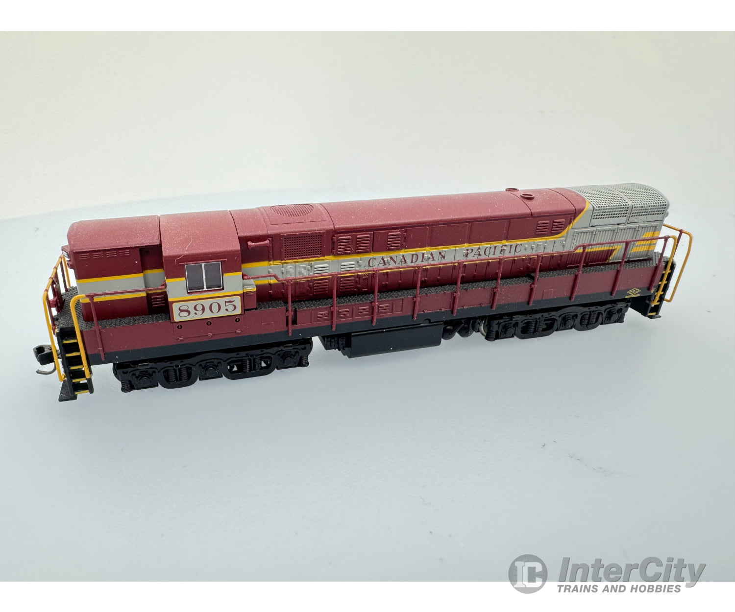 Atlas 49562 N Train Master Canadian Pacific (Cp) 8905 Analog Dc Locomotives