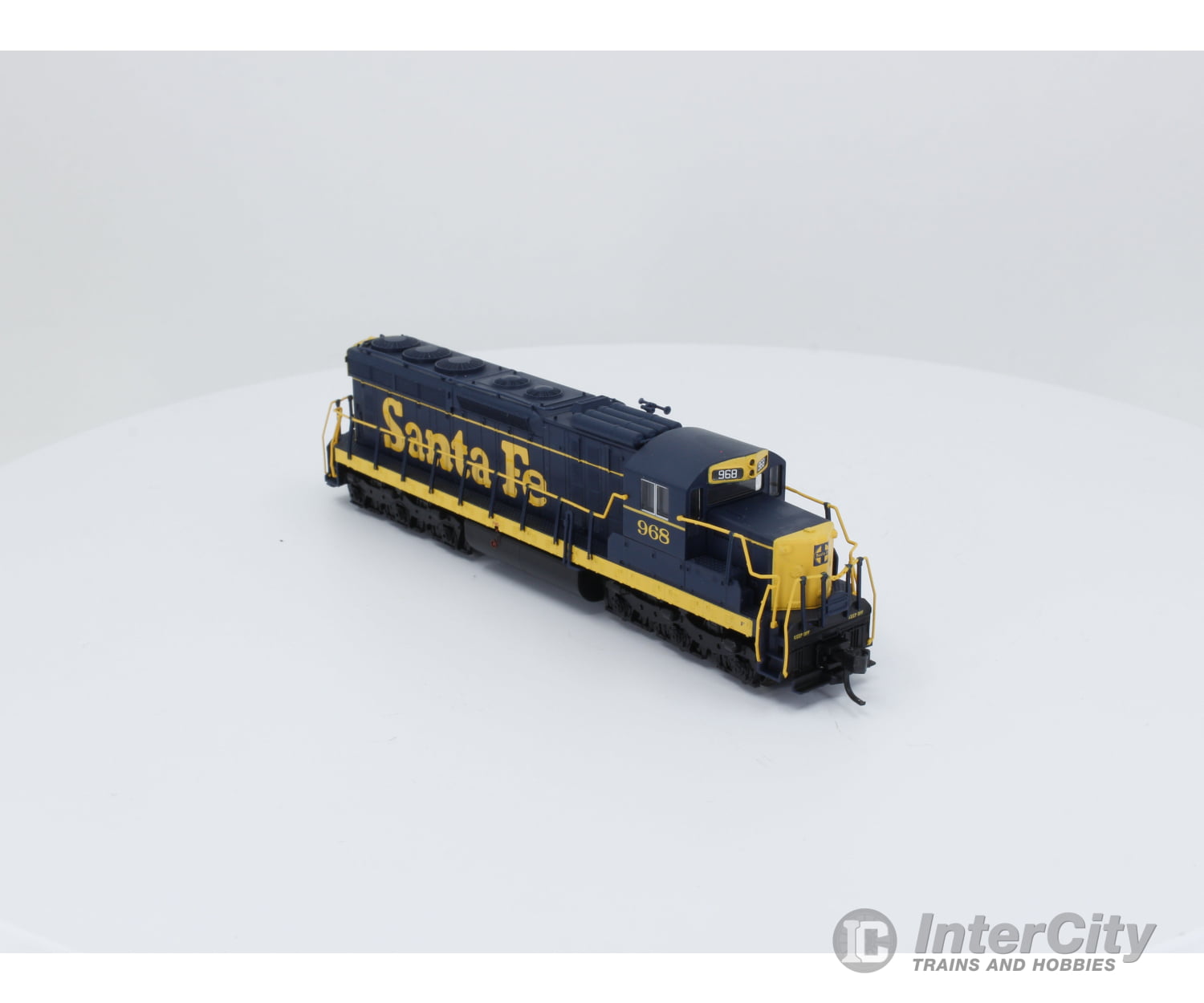 Atlas 54408 N Sd-24 Locomotive Santa Fe (Sf) 968 Analog Dc (2) Locomotives