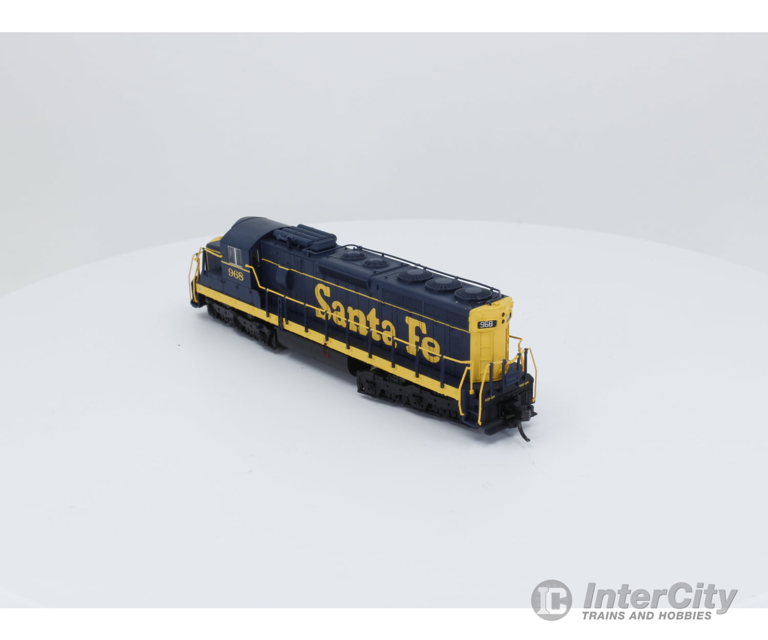 Atlas 54408 N Sd-24 Locomotive Santa Fe (Sf) 968 Analog Dc (2) Locomotives