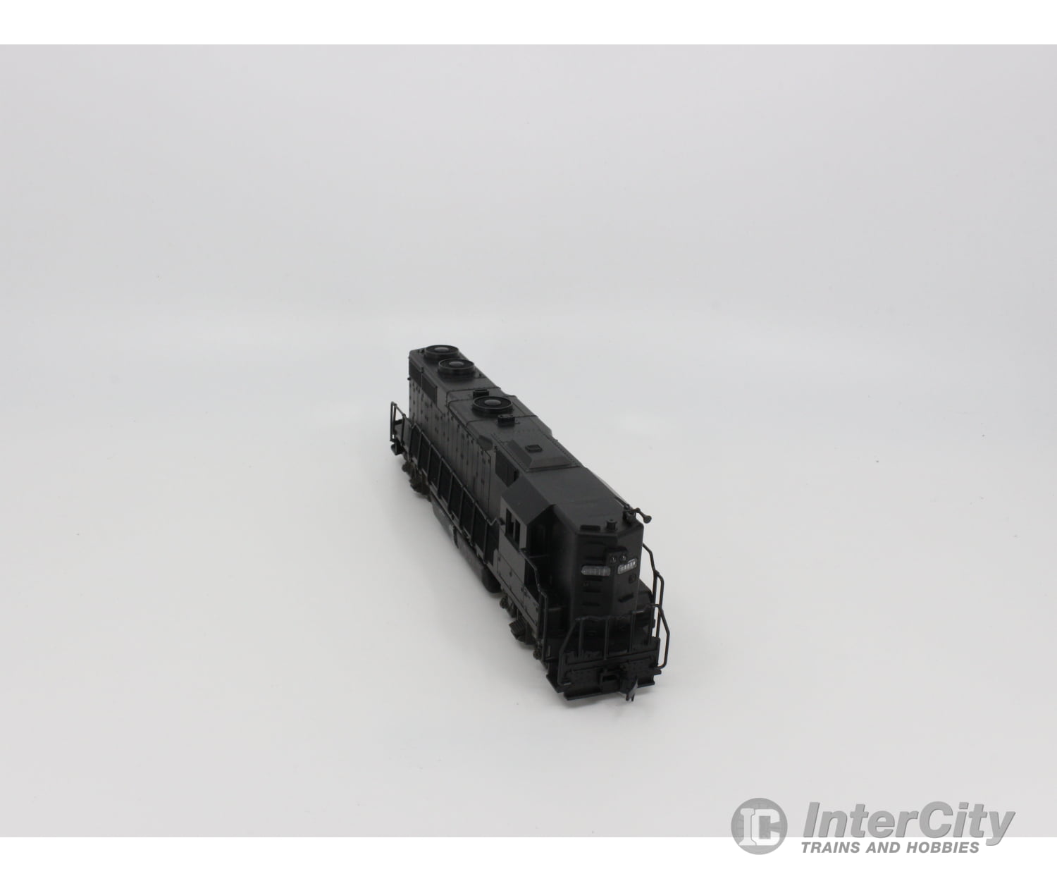 Atlas 7025 Ho Gp38 Locomotive Undecorated Analog Dc Locomotives