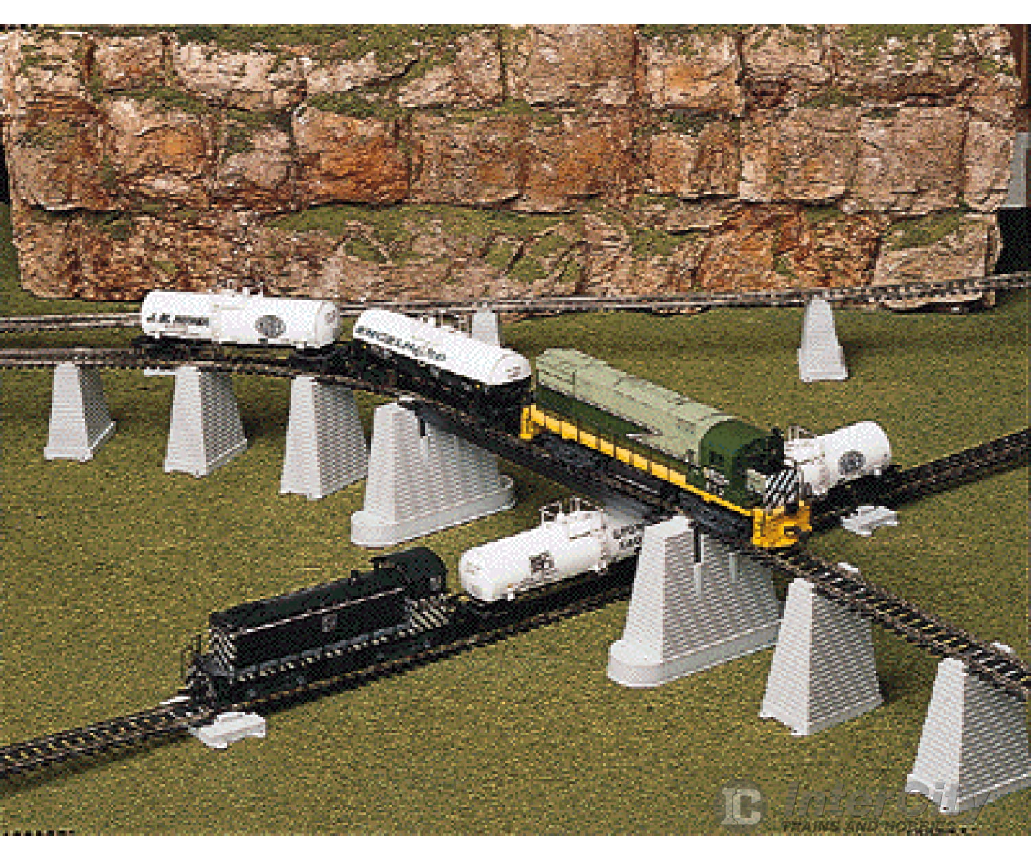 Atlas 80 Over-N-Under 47-Piece Pier Set Track Accessories