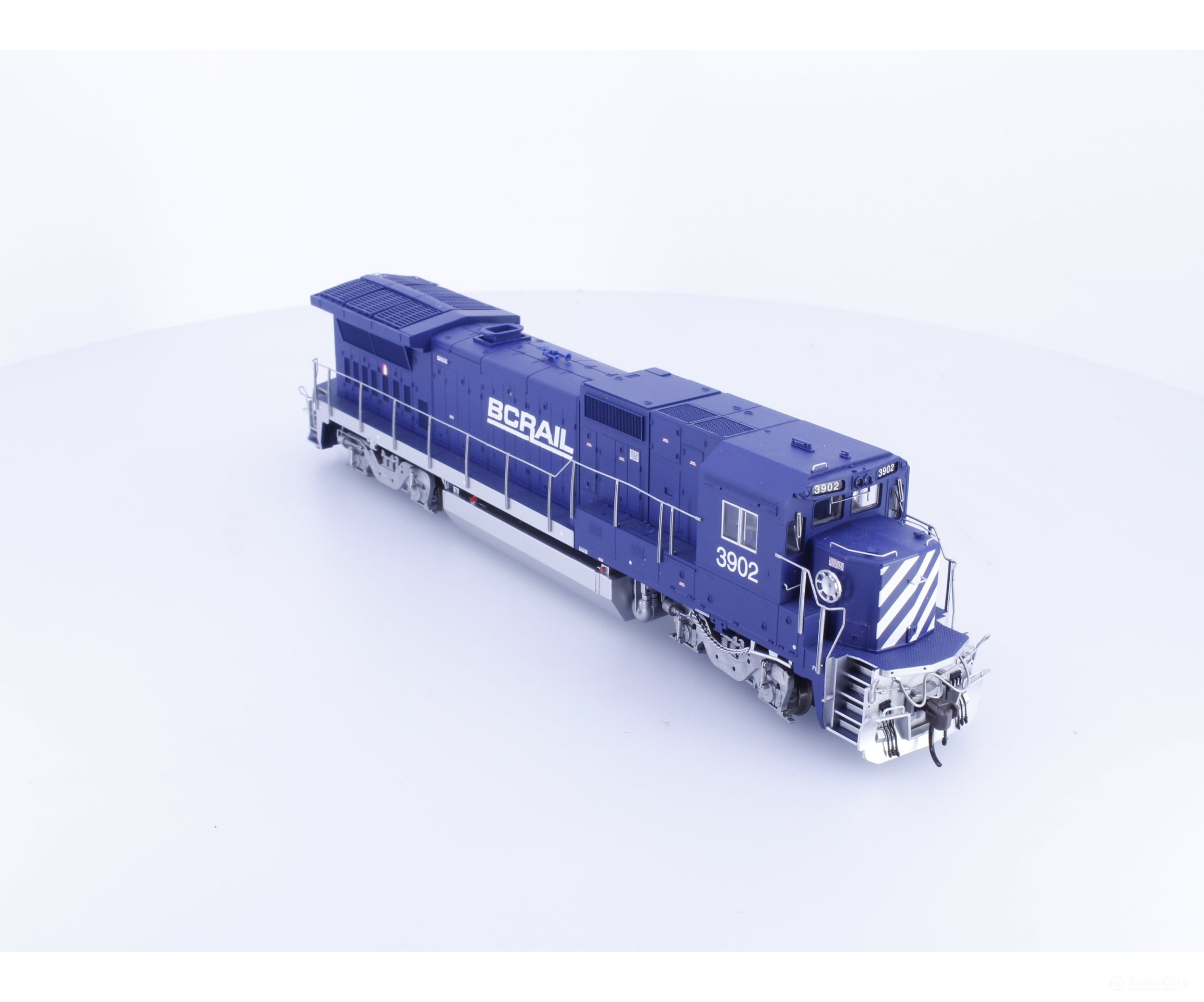 Atlas 9030 HO Dash 8-39B Diesel Locomotive BC Rail (BCOL) 3902 DCC - Locomotives