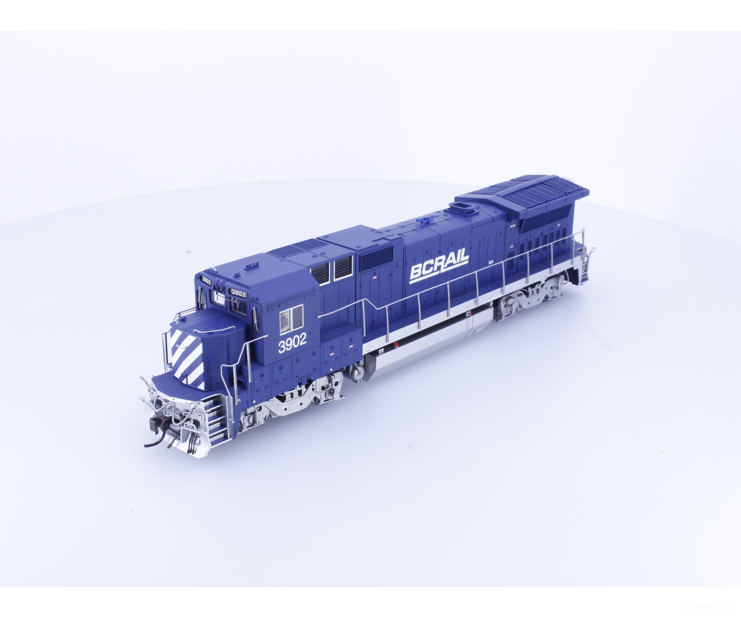 Atlas 9030 HO Dash 8-39B Diesel Locomotive BC Rail (BCOL) 3902 DCC - Locomotives