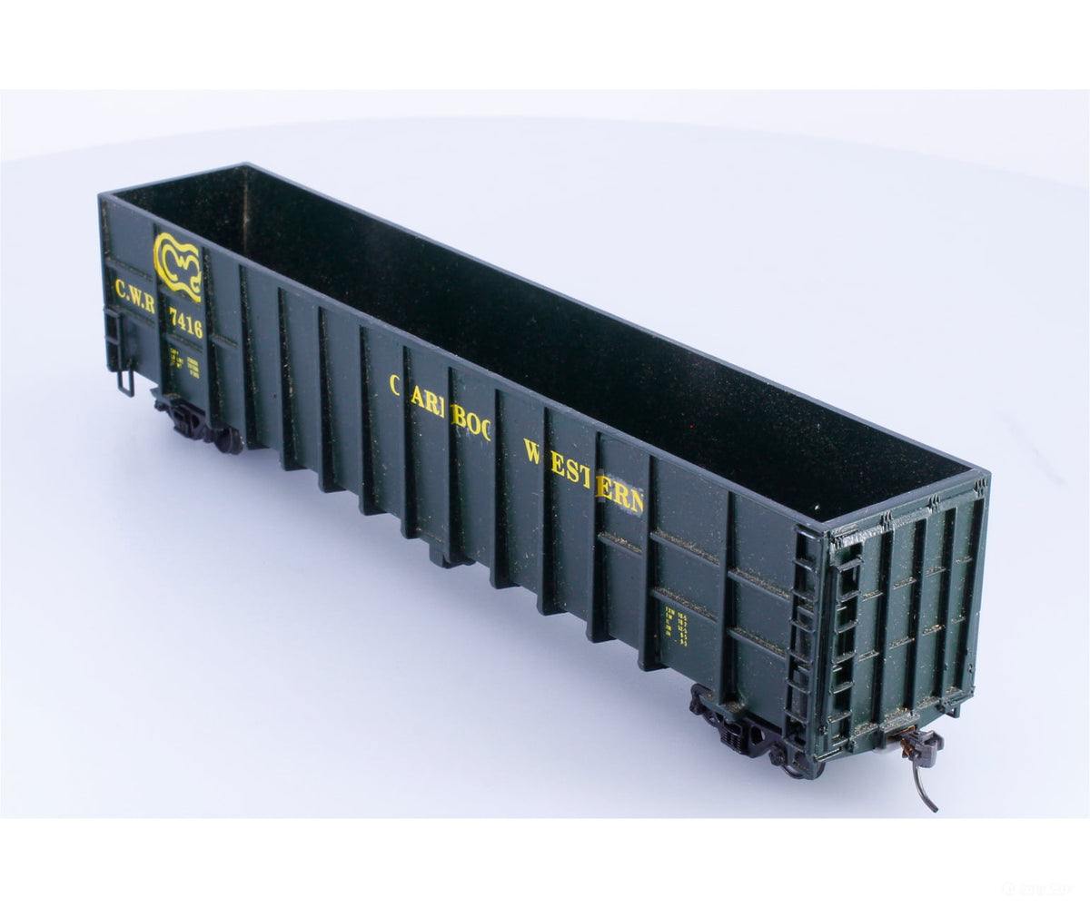 Atlas 932-4050 HO 61’ Wood Chip Car Cariboo Western (CWR) 7416 - Freight Cars