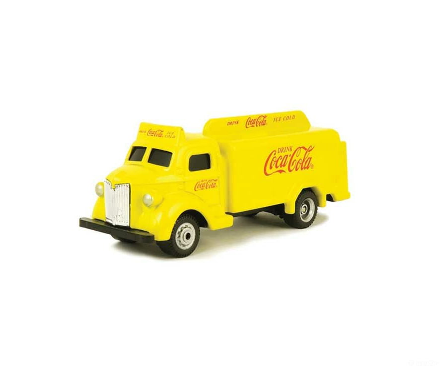 Atlas 25000035 1947 Bottle Truck - Assembled -- Coca-Cola (Yellow Red) Cars & Trucks