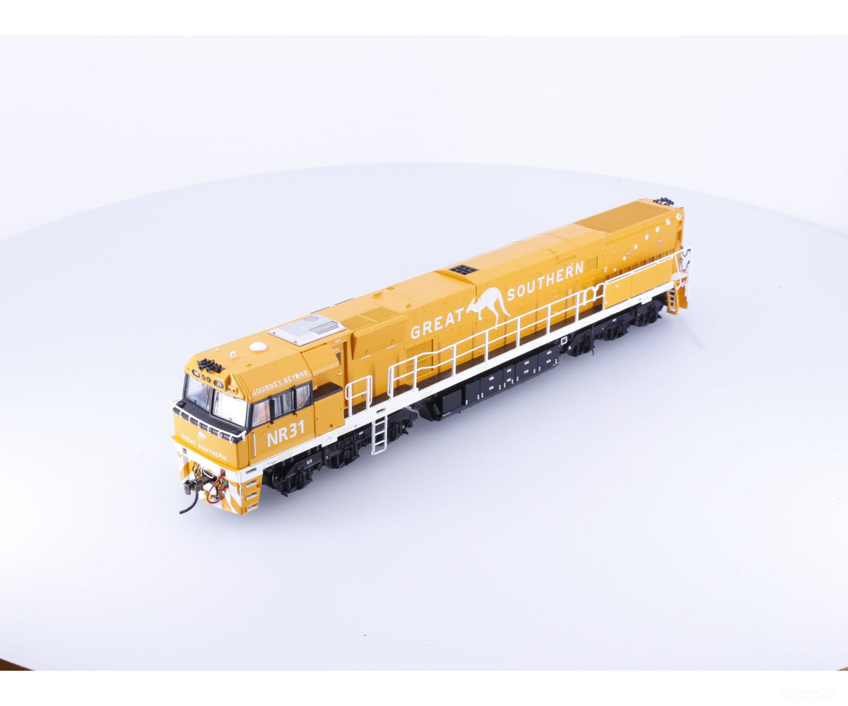 Auscision AM11767s HO NR Class Diesel Electric Locomotive Great Southern NR31 DCC & Sound - Locomotives